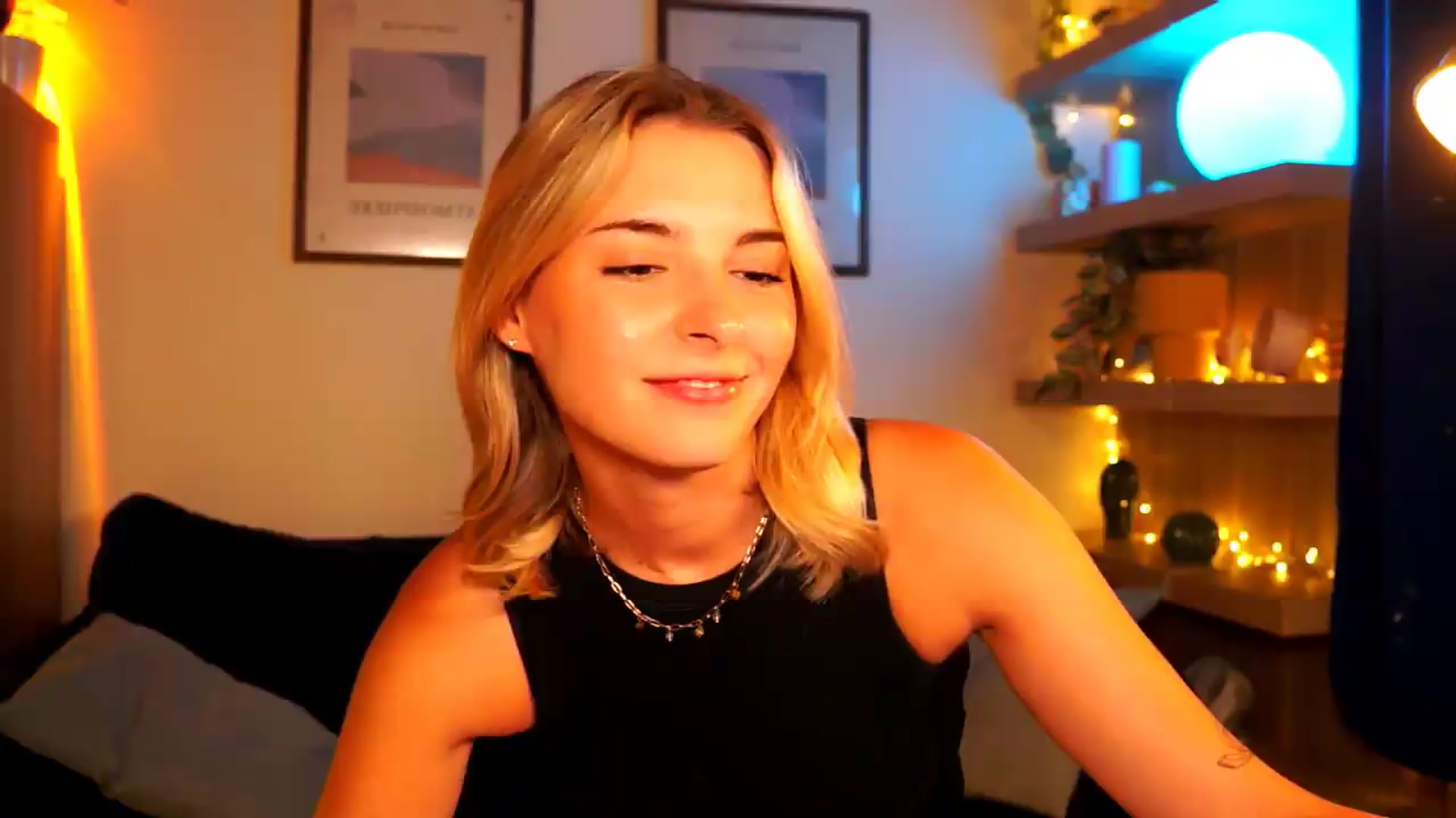 Gallery image thumbnail from Pixie_Pie's myfreecams stream on, 08/12/2026, 10:39 image 2 of 20