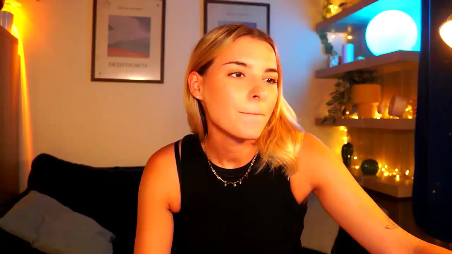 Gallery image thumbnail from Pixie_Pie's myfreecams stream on, 08/12/2026, 10:39 image 3 of 20