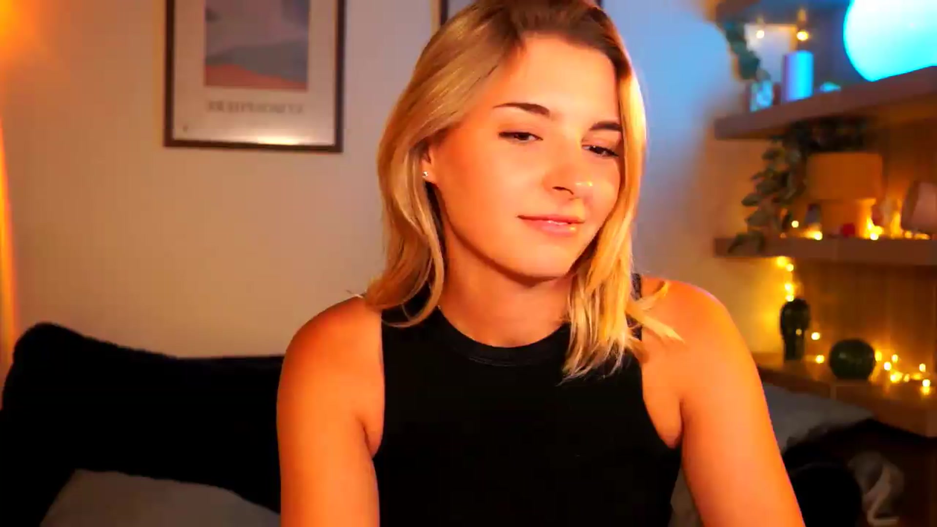 Gallery image thumbnail from Pixie_Pie's myfreecams stream on, 08/12/2026, 12:49 image 18 of 20