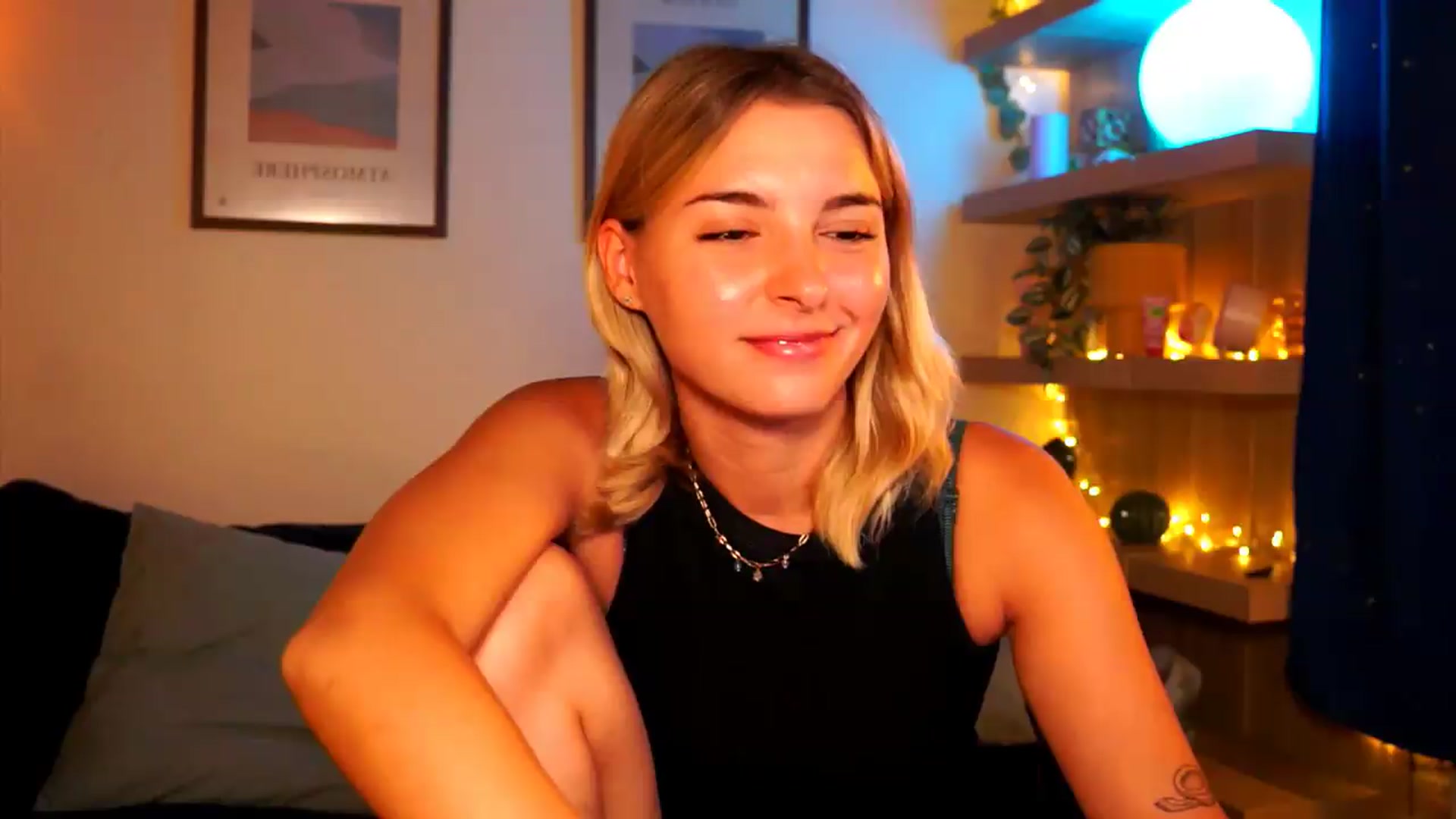 Gallery image thumbnail from Pixie_Pie's myfreecams stream on, 08/16/2026, 14:32 image 3 of 20