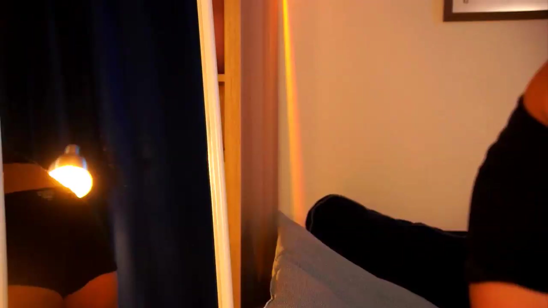 Gallery image thumbnail from Pixie_Pie's myfreecams stream on, 08/16/2026, 16:25 image 6 of 20