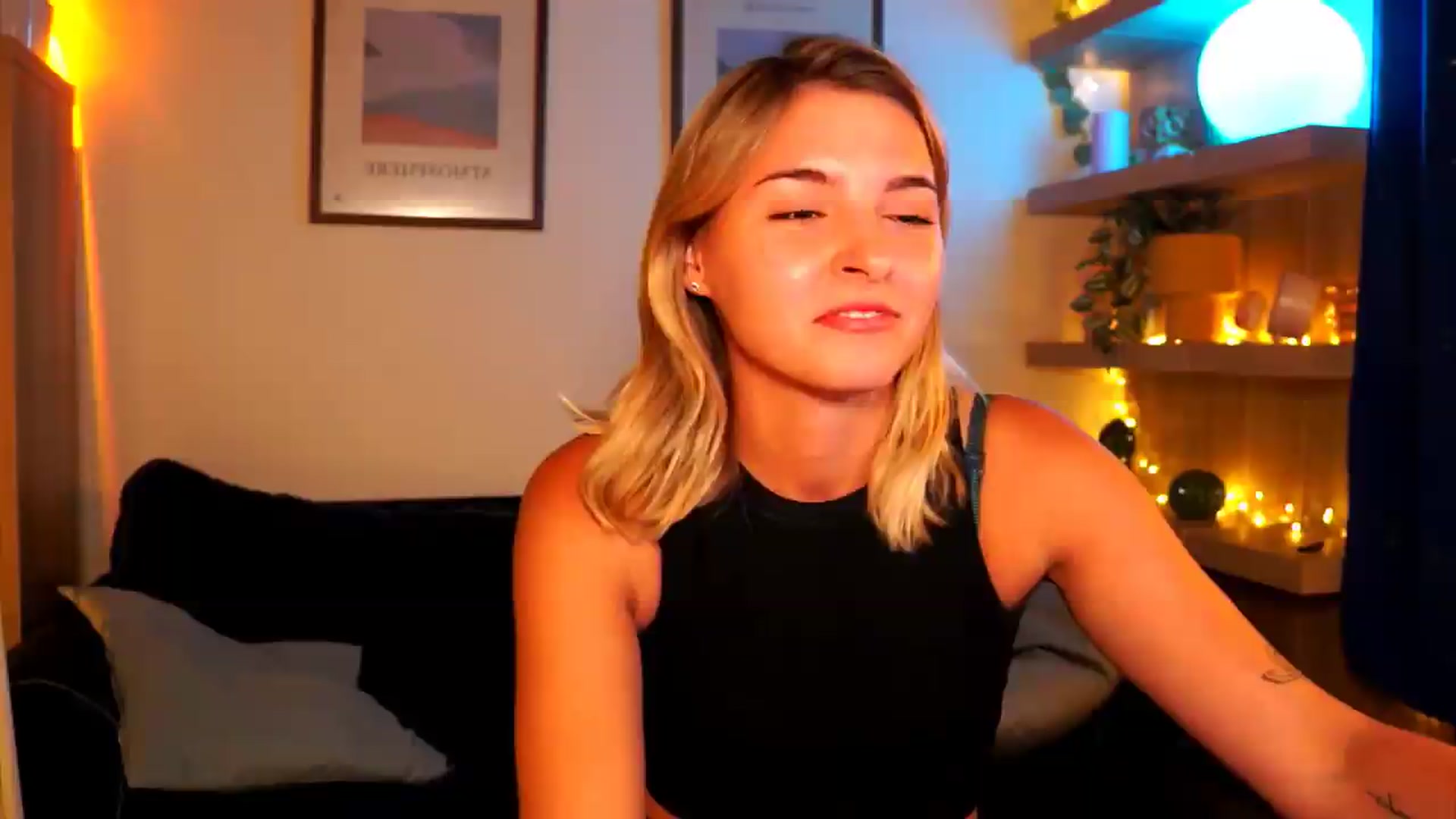 Gallery image thumbnail from Pixie_Pie's myfreecams stream on, 08/16/2026, 17:32 image 1 of 20