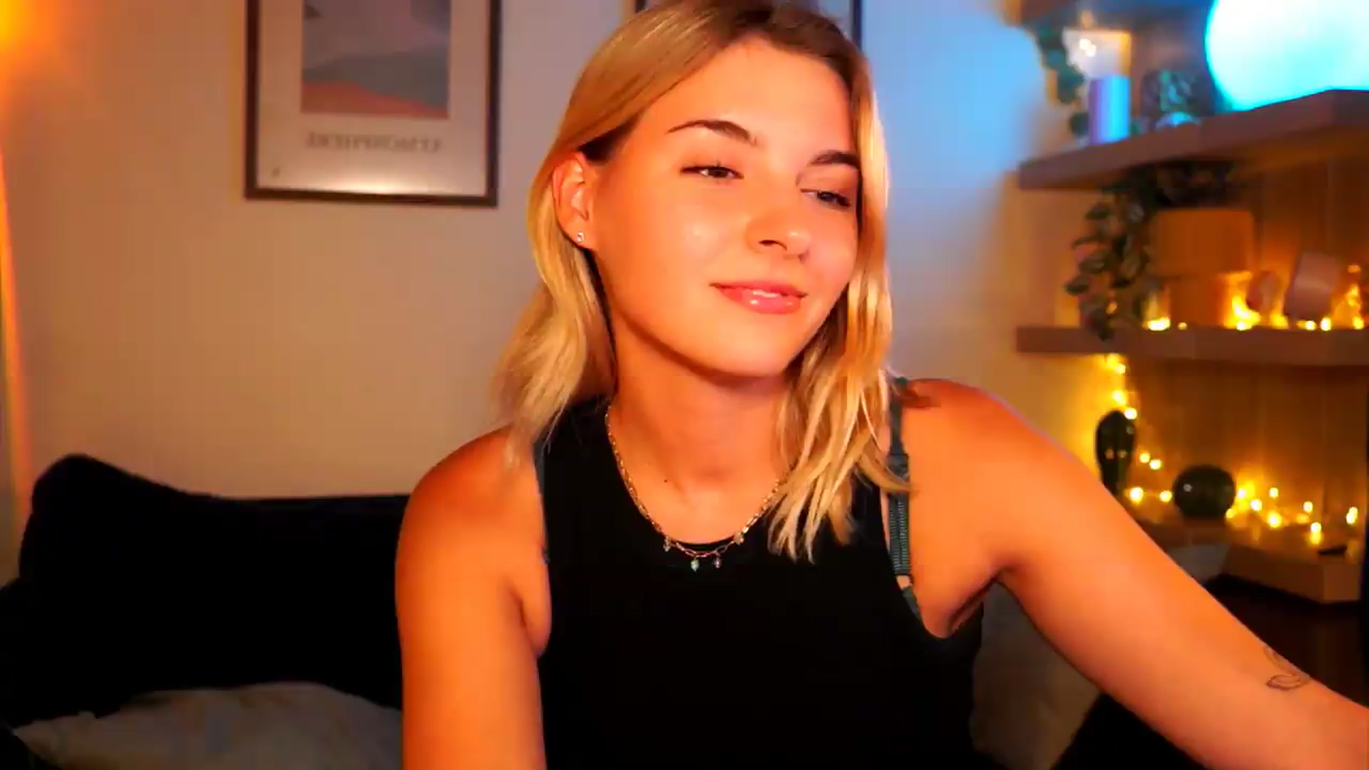Gallery image thumbnail from Pixie_Pie's myfreecams stream on, 08/16/2026, 18:55 image 1 of 20