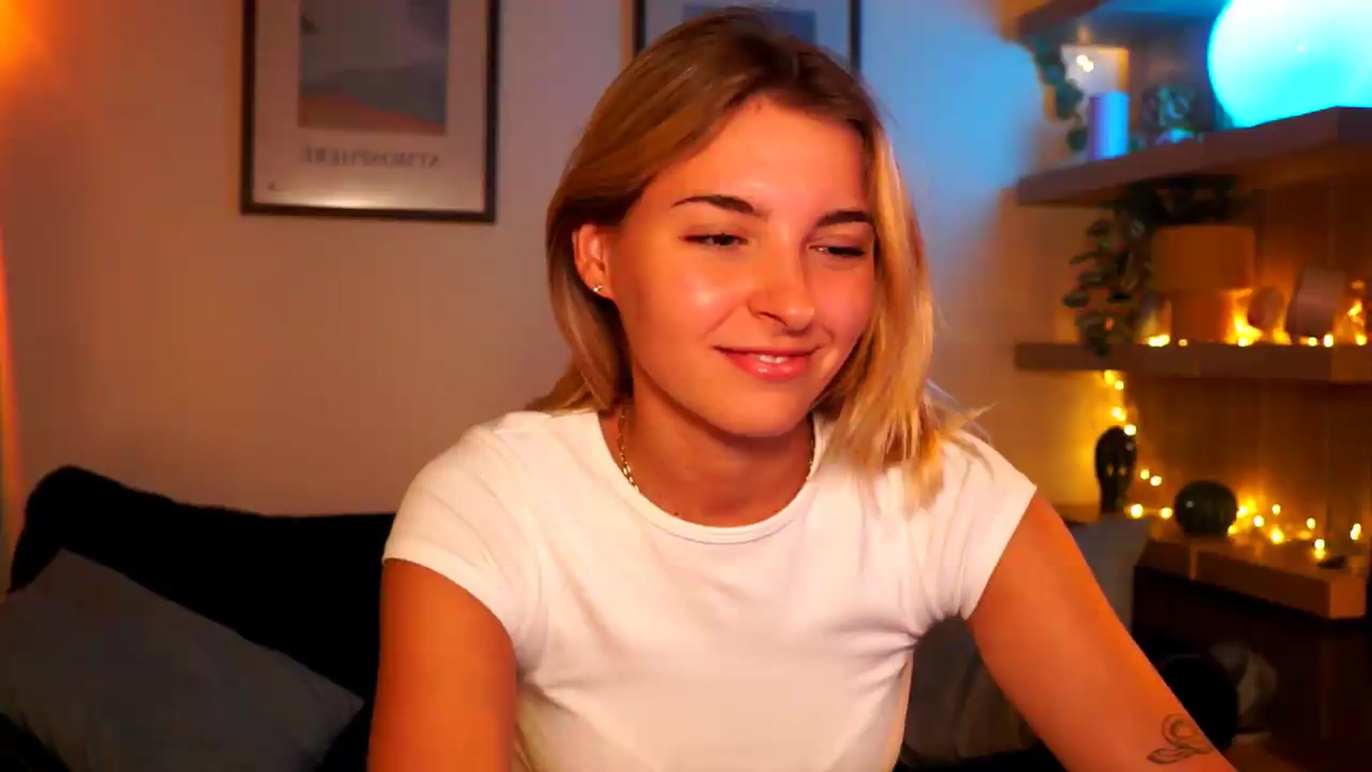 Gallery image thumbnail from Pixie_Pie's myfreecams stream on, 08/18/2026, 12:05 image 12 of 20