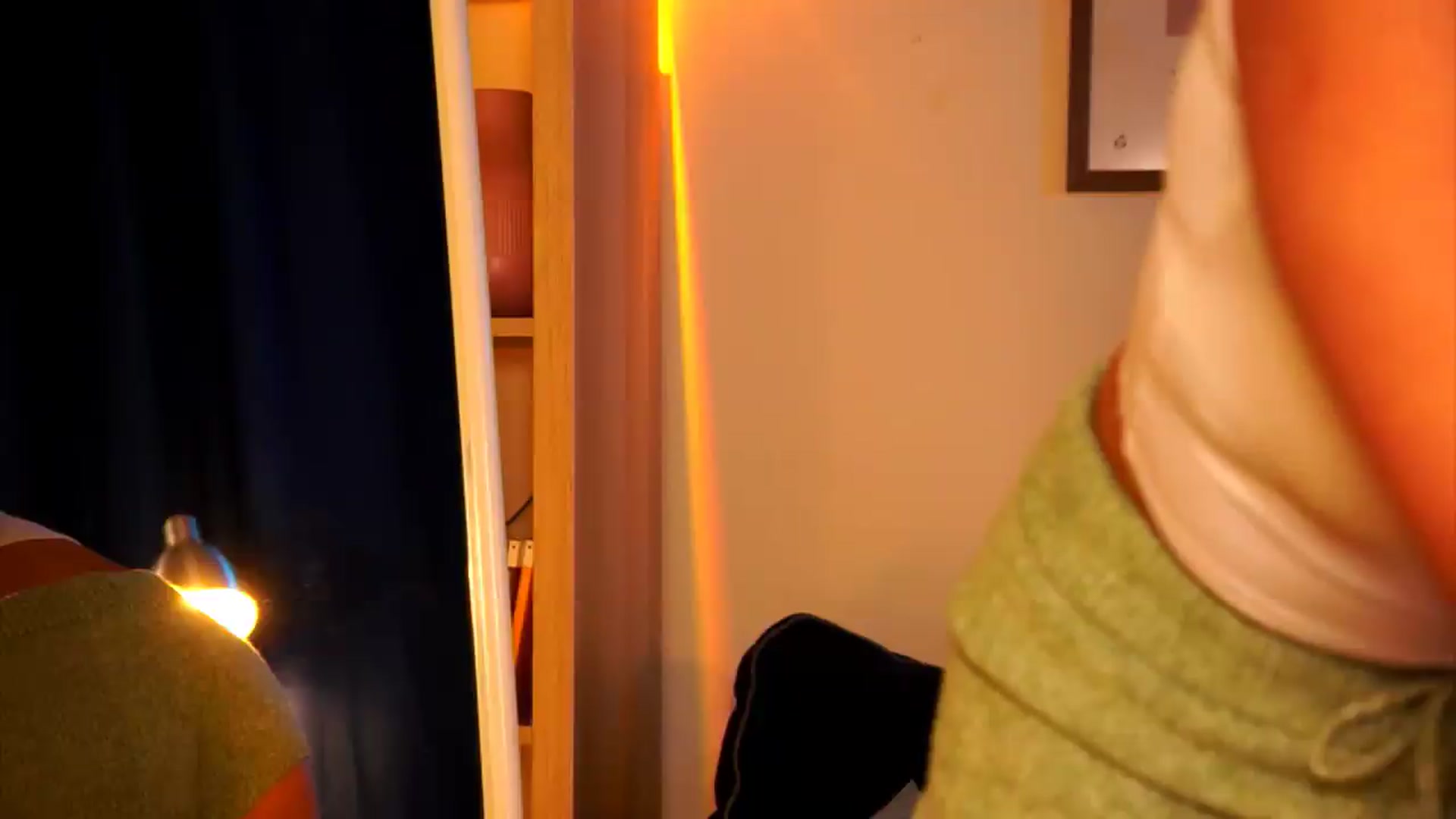 Gallery image thumbnail from Pixie_Pie's myfreecams stream on, 08/18/2026, 12:05 image 17 of 20