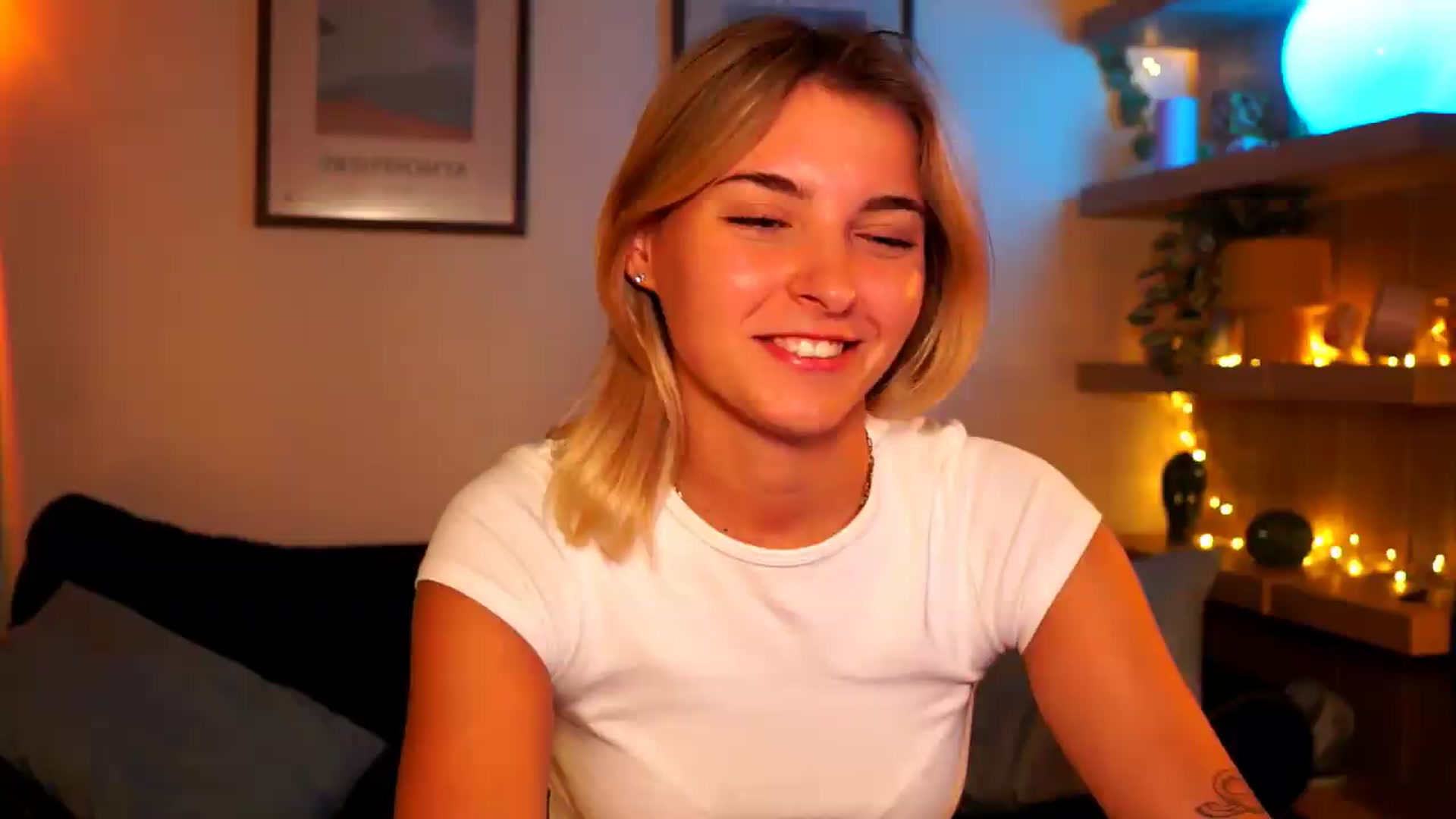 Gallery image thumbnail from Pixie_Pie's myfreecams stream on, 08/18/2026, 12:05 image 4 of 20
