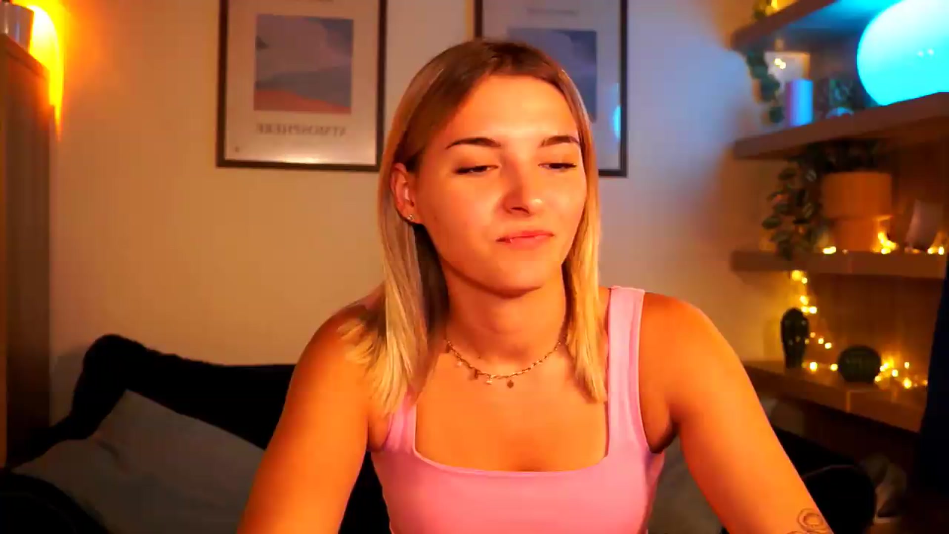 Gallery image thumbnail from Pixie_Pie's myfreecams stream on, 08/22/2026, 10:08 image 4 of 20