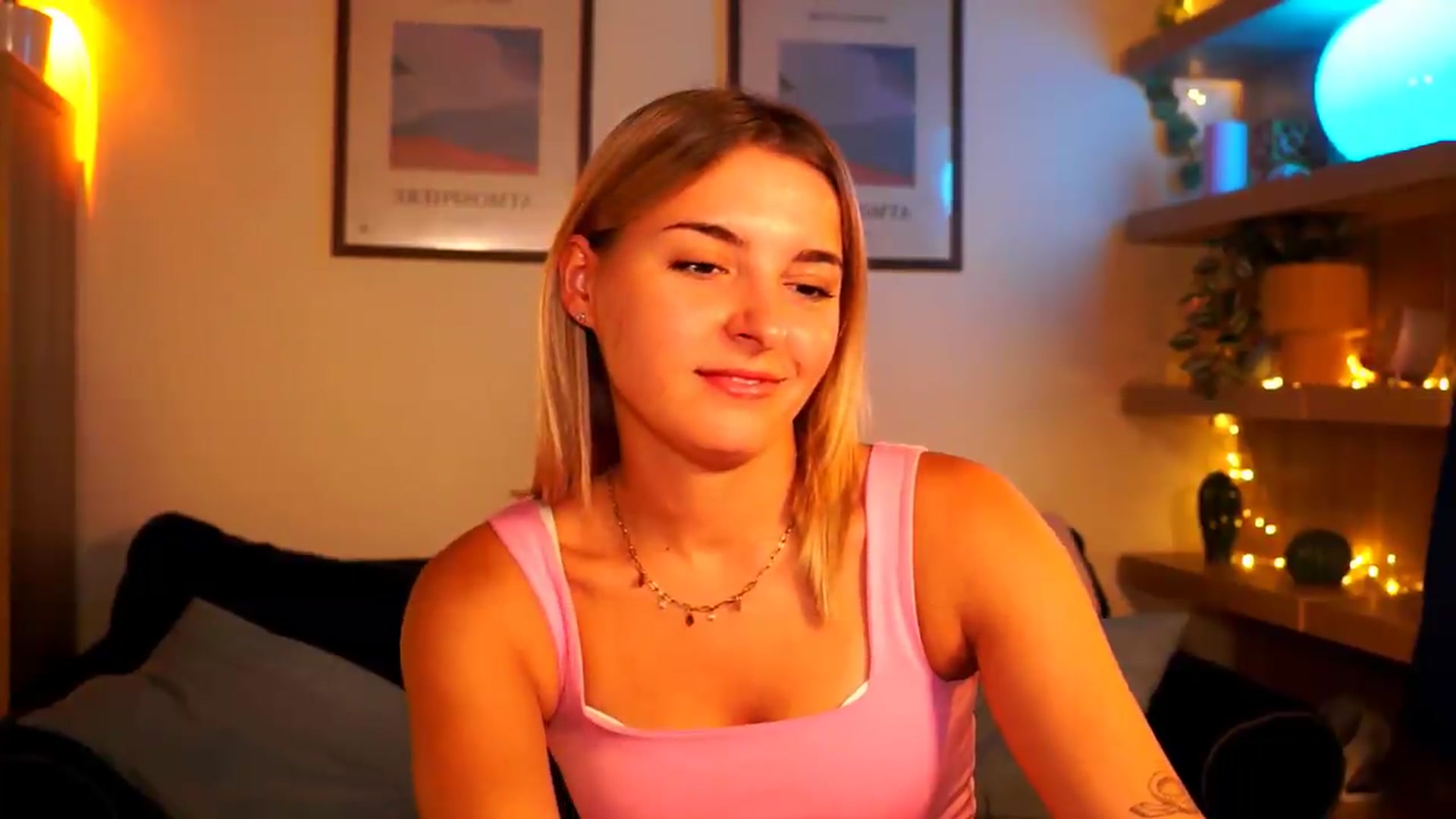 Gallery image thumbnail from Pixie_Pie's myfreecams stream on, 08/22/2026, 10:08 image 8 of 20