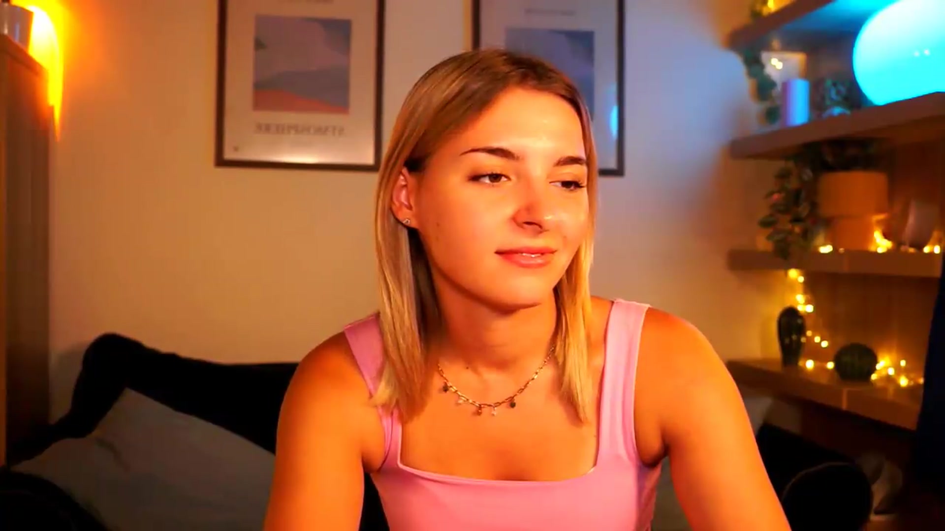 Gallery image thumbnail from Pixie_Pie's myfreecams stream on, 08/22/2026, 10:08 image 17 of 20