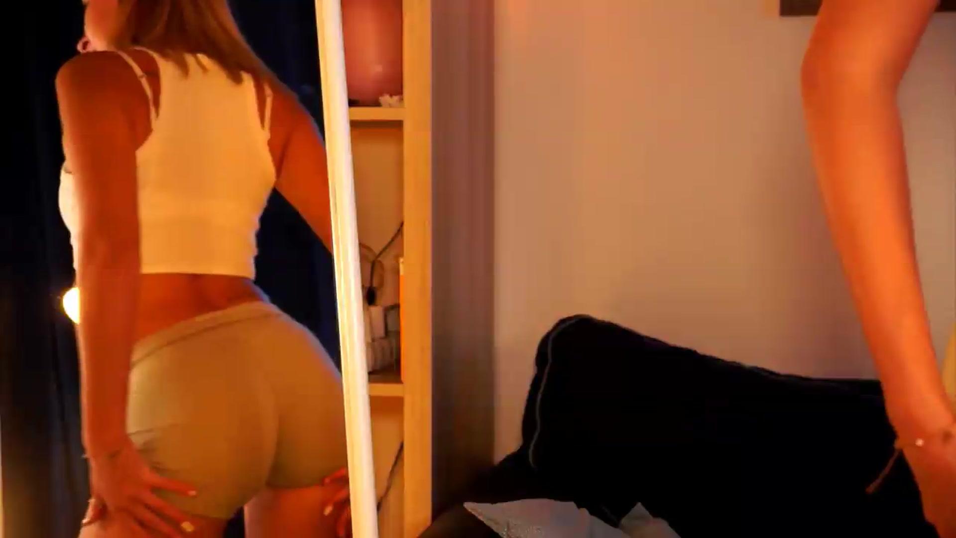 Gallery image thumbnail from Pixie_Pie's myfreecams stream on, 08/26/2026, 11:49 image 18 of 20