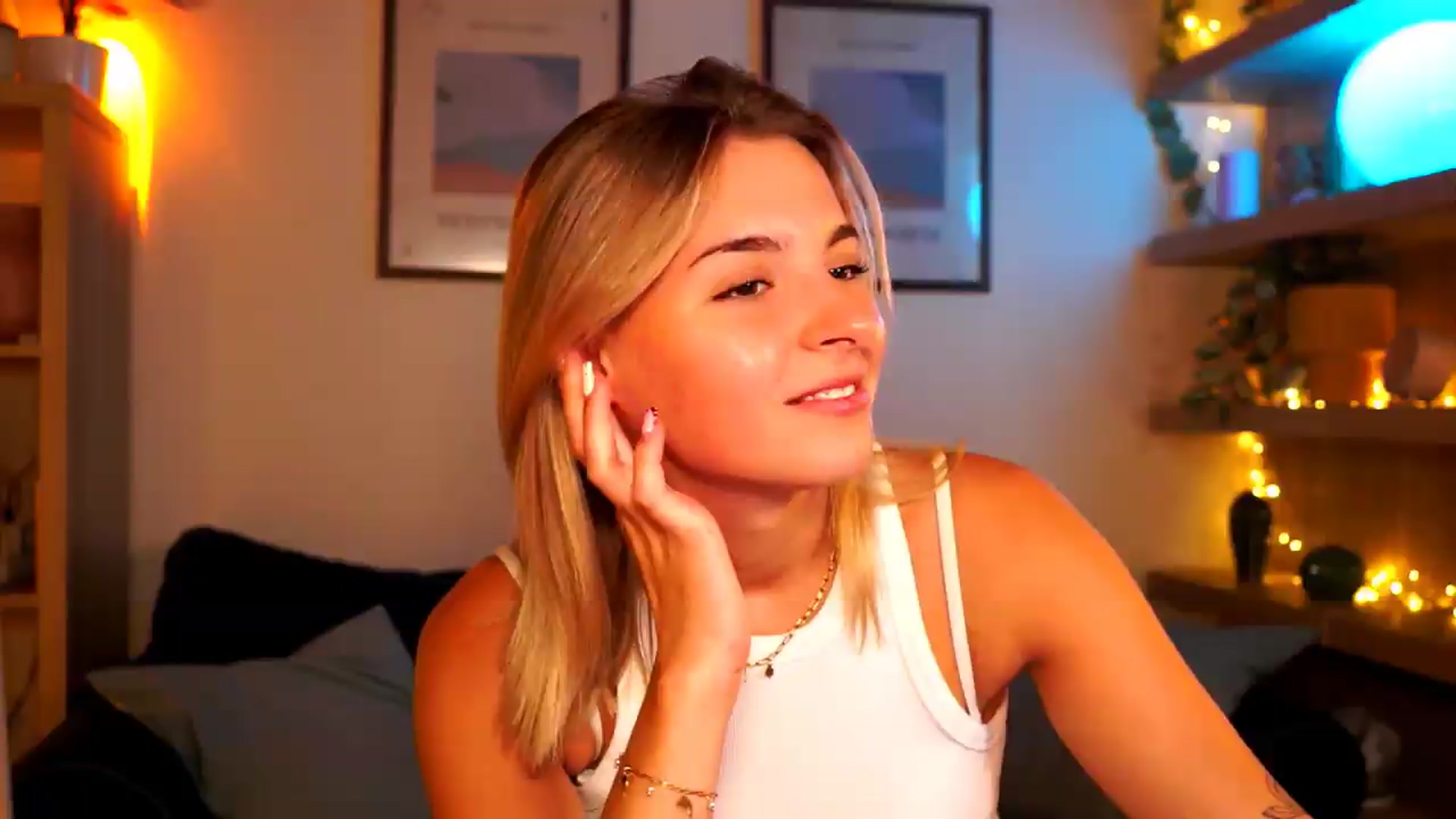 Gallery image thumbnail from Pixie_Pie's myfreecams stream on, 08/26/2026, 11:49 image 1 of 20