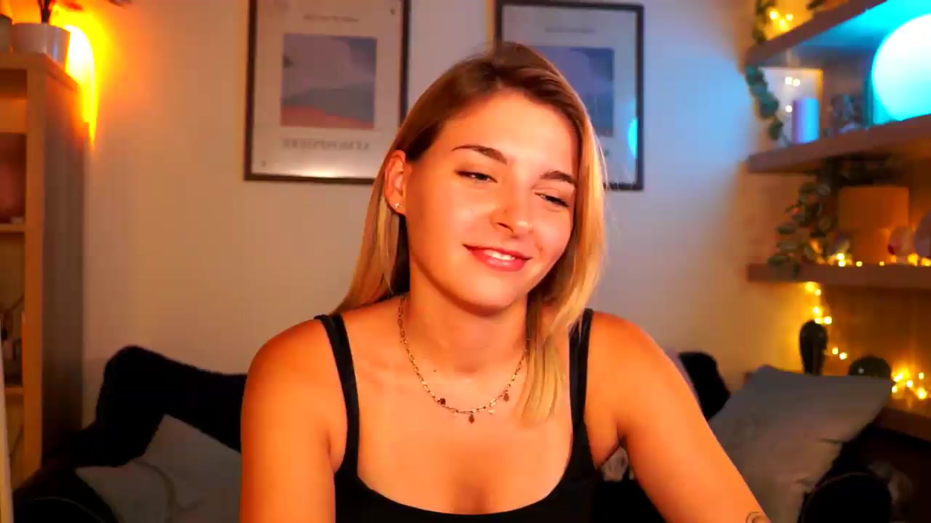 Gallery image thumbnail from Pixie_Pie's myfreecams stream on, 08/27/2026, 14:28 image 8 of 20