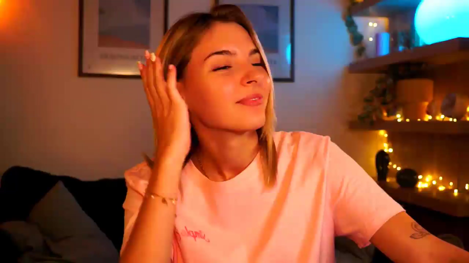 Gallery image thumbnail from Pixie_Pie's myfreecams stream on, 09/01/2026, 17:43 image 1 of 20