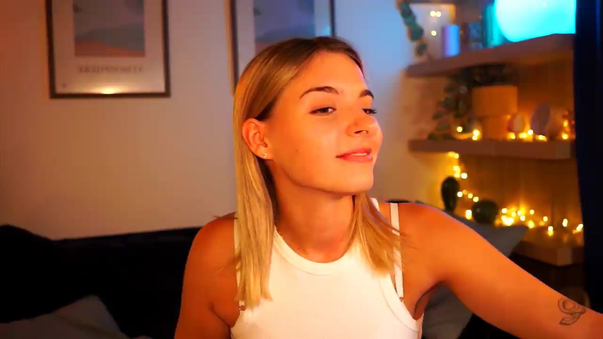 Gallery image thumbnail from Pixie_Pie's myfreecams stream on, 09/04/2026, 19:46 image 10 of 20