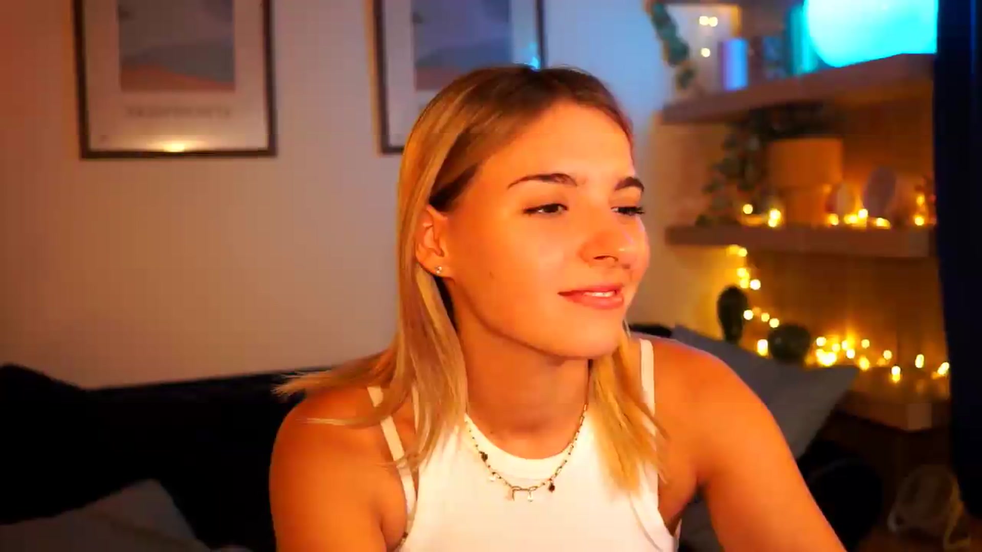 Gallery image thumbnail from Pixie_Pie's myfreecams stream on, 09/04/2026, 19:46 image 3 of 20