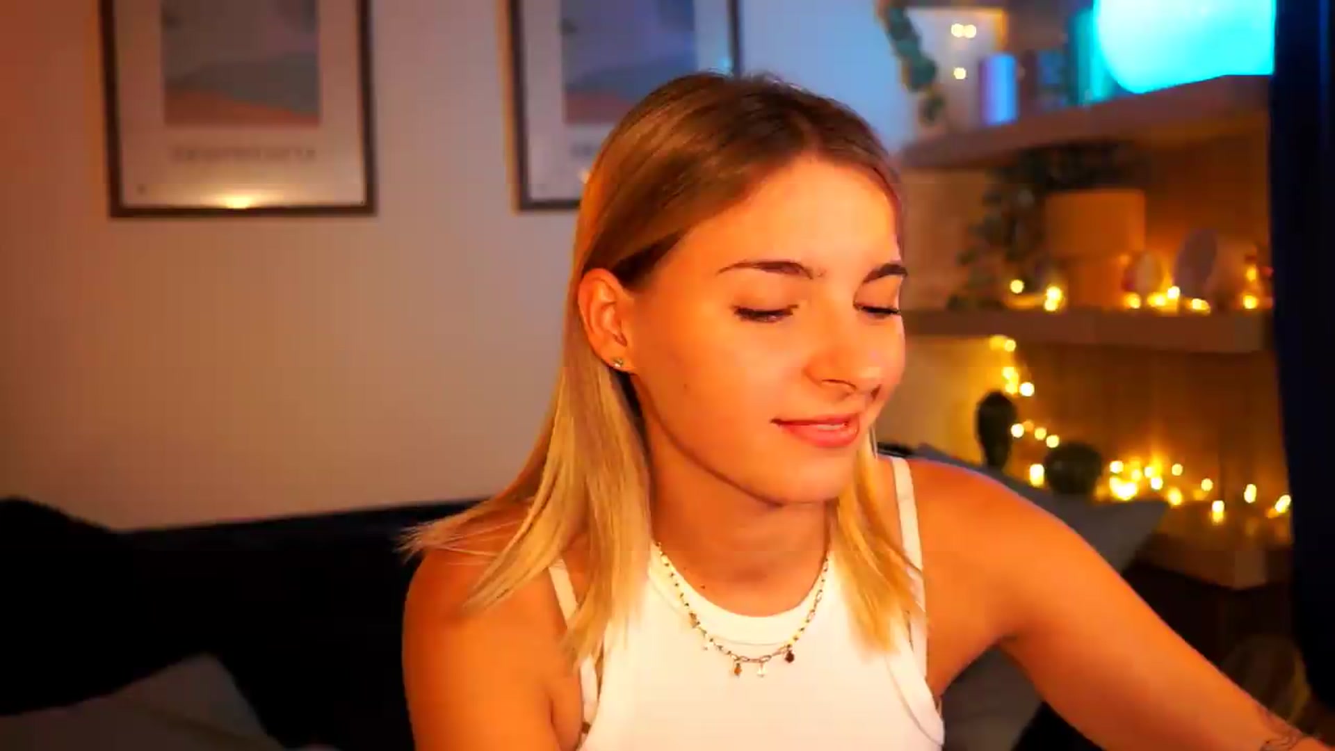 Gallery image thumbnail from Pixie_Pie's myfreecams stream on, 09/04/2026, 19:46 image 5 of 20