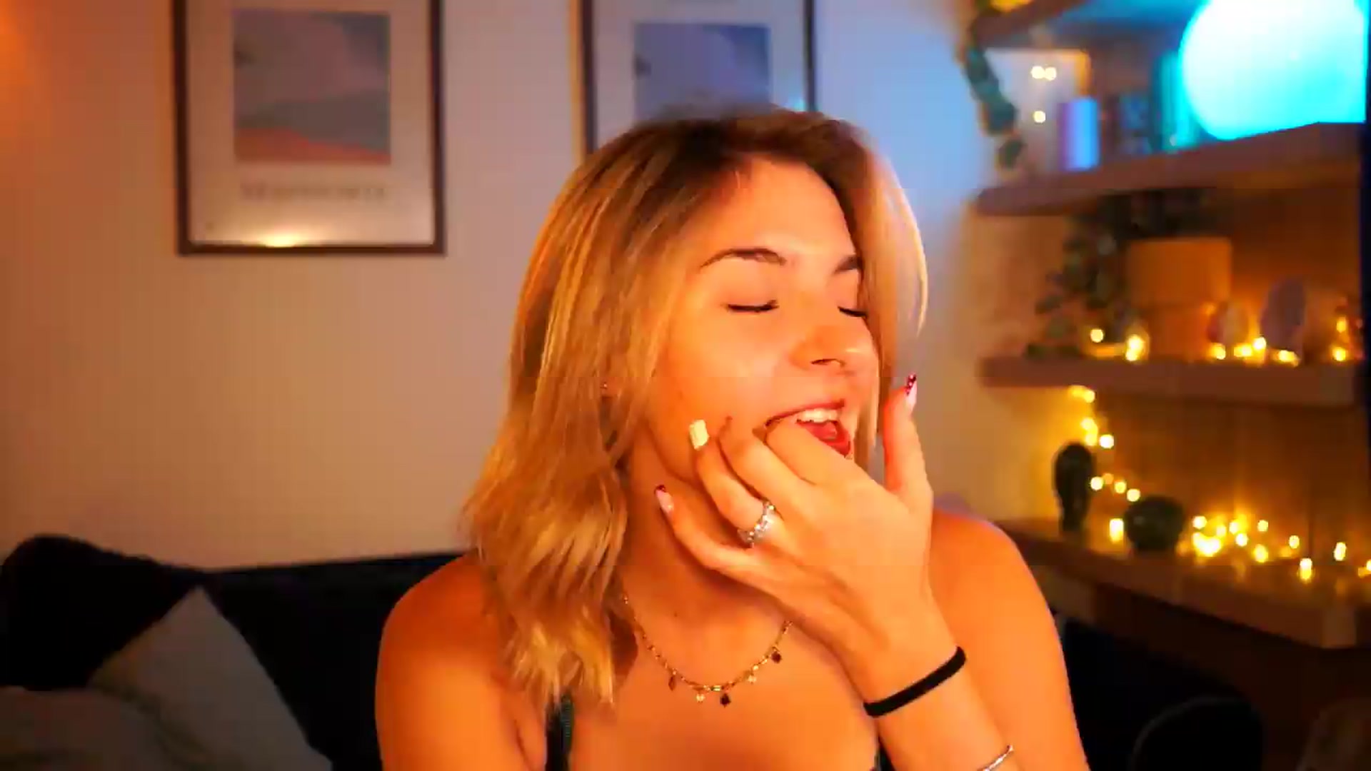 Gallery image thumbnail from Pixie_Pie's myfreecams stream on, 09/05/2026, 16:32 image 10 of 20