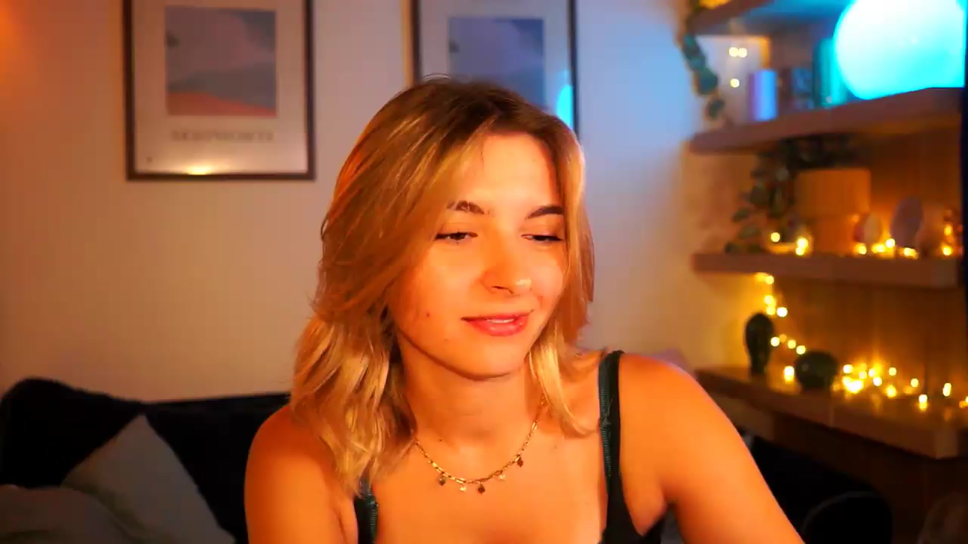 Gallery image thumbnail from Pixie_Pie's myfreecams stream on, 09/05/2026, 16:32 image 3 of 20