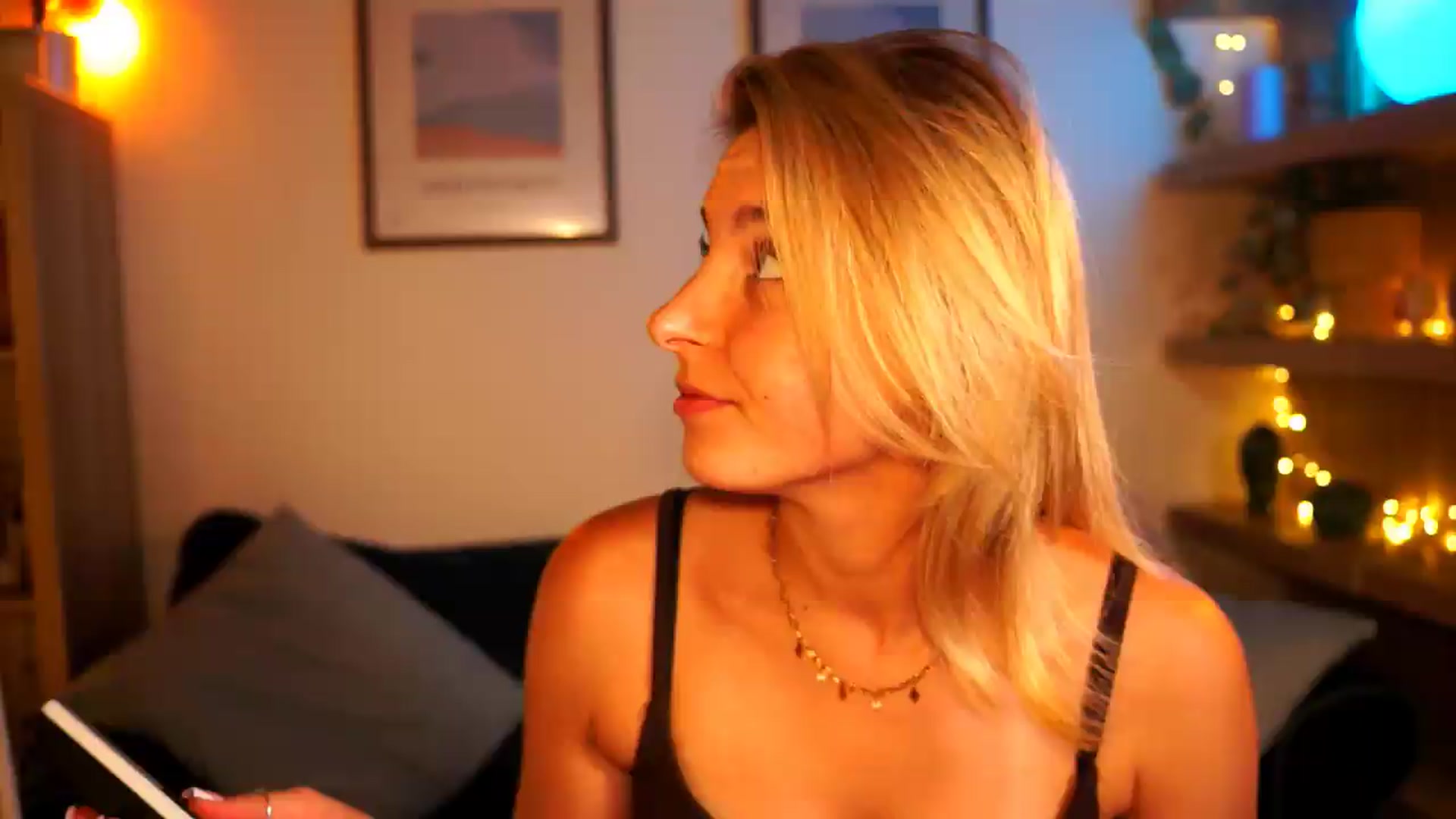 Gallery image thumbnail from Pixie_Pie's myfreecams stream on, 09/07/2026, 10:45 image 1 of 20