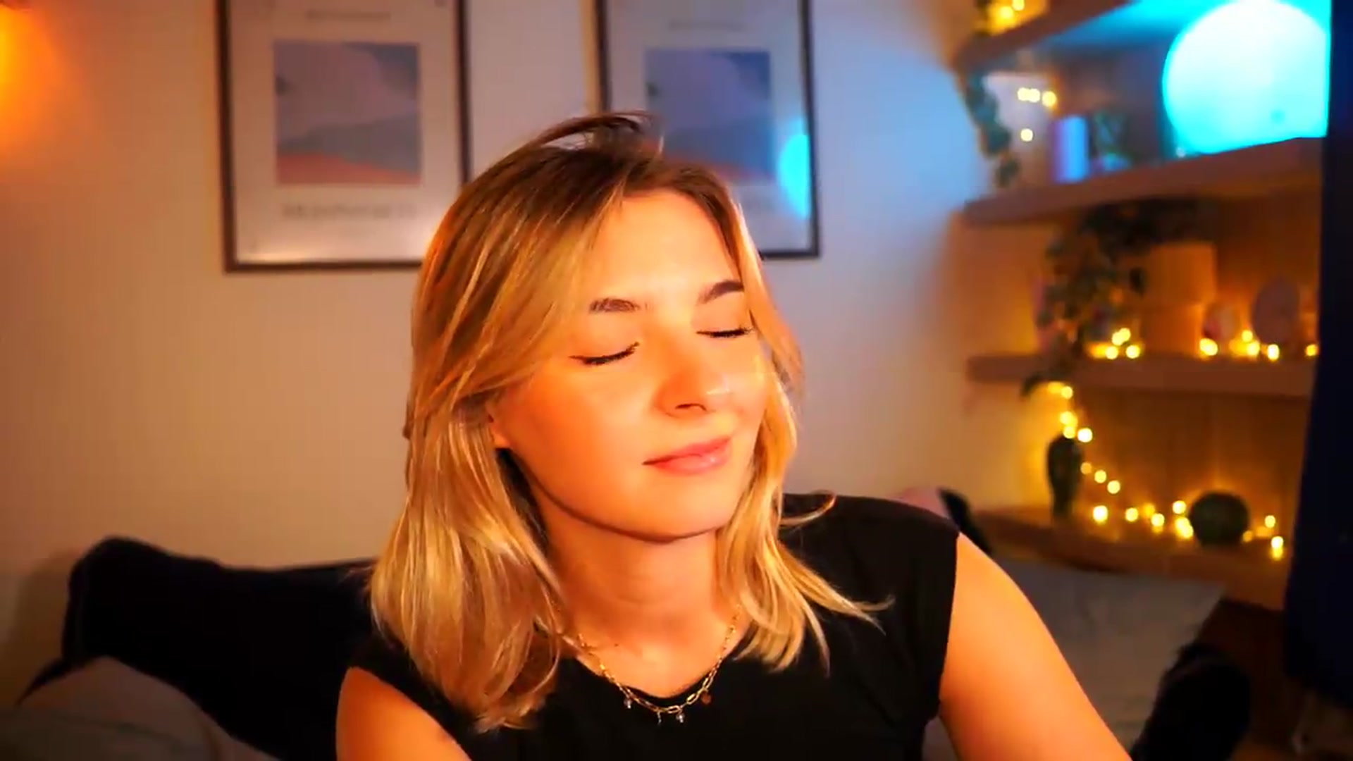 Gallery image thumbnail from Pixie_Pie's myfreecams stream on, 09/14/2026, 11:14 image 17 of 20