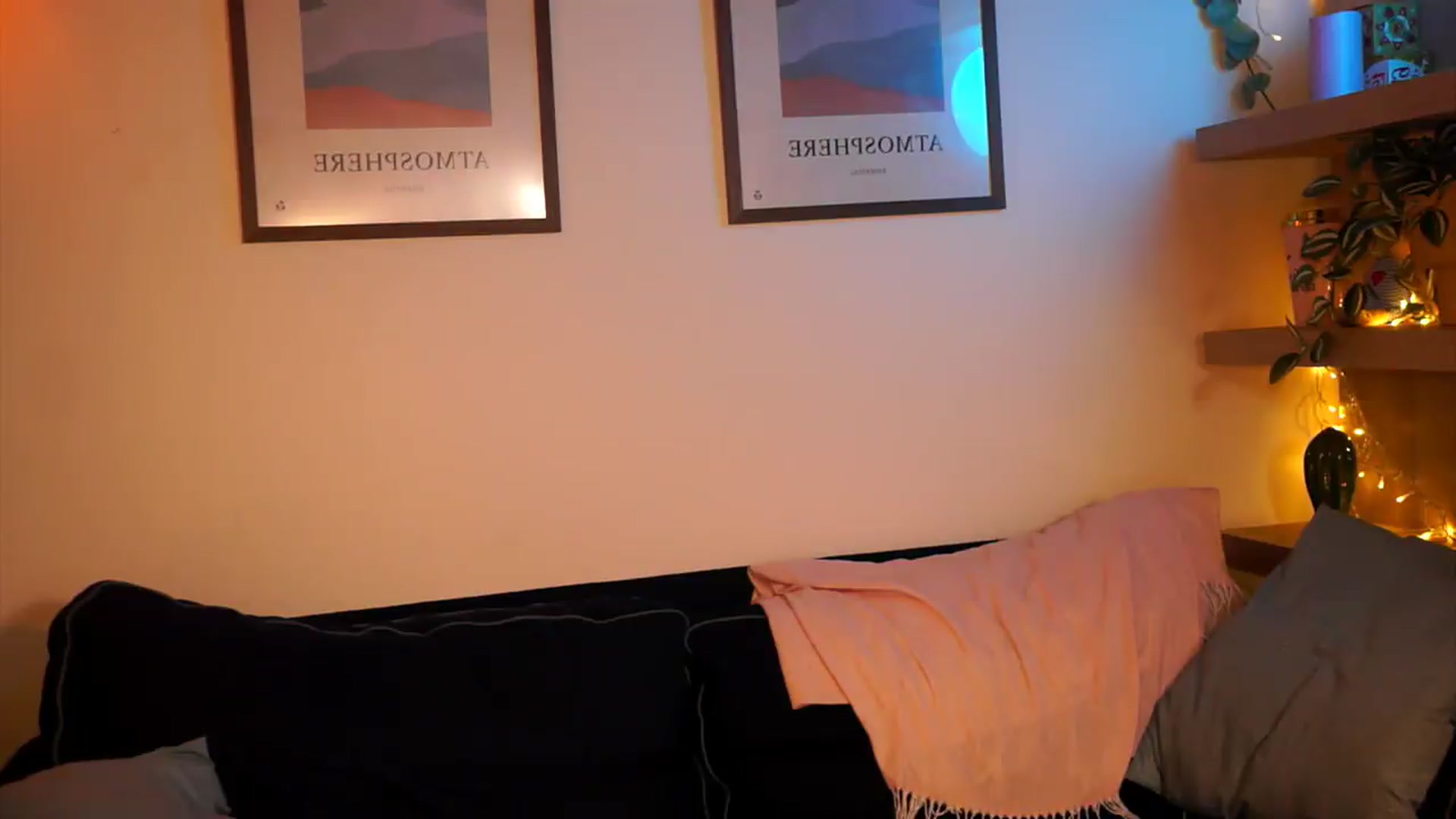 Gallery image thumbnail from Pixie_Pie's myfreecams stream on, 09/14/2026, 14:11 image 17 of 20