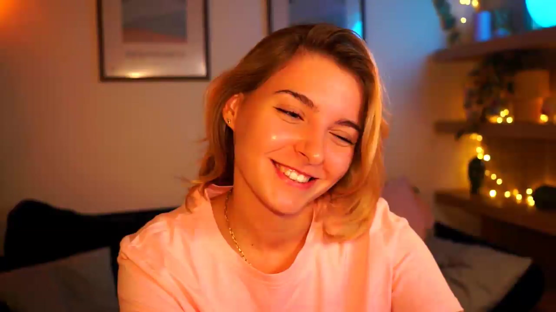 Gallery image thumbnail from Pixie_Pie's myfreecams stream on, 09/15/2026, 17:28 image 17 of 20