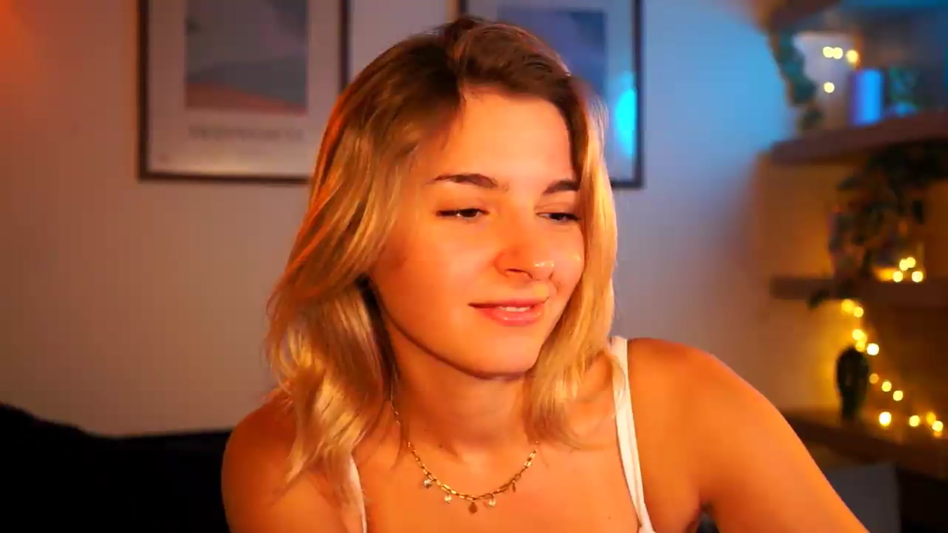 Gallery image thumbnail from Pixie_Pie's myfreecams stream on, 09/18/2026, 13:39 image 11 of 20