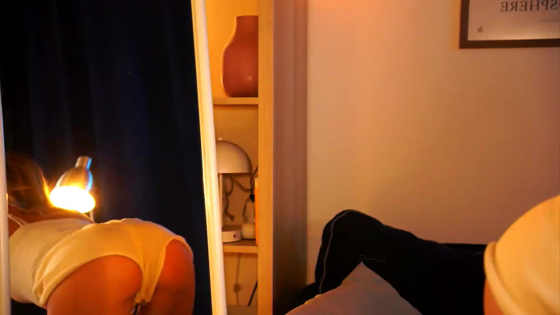 Gallery image thumbnail from Pixie_Pie's myfreecams stream on, 09/18/2026, 14:58 image 16 of 20