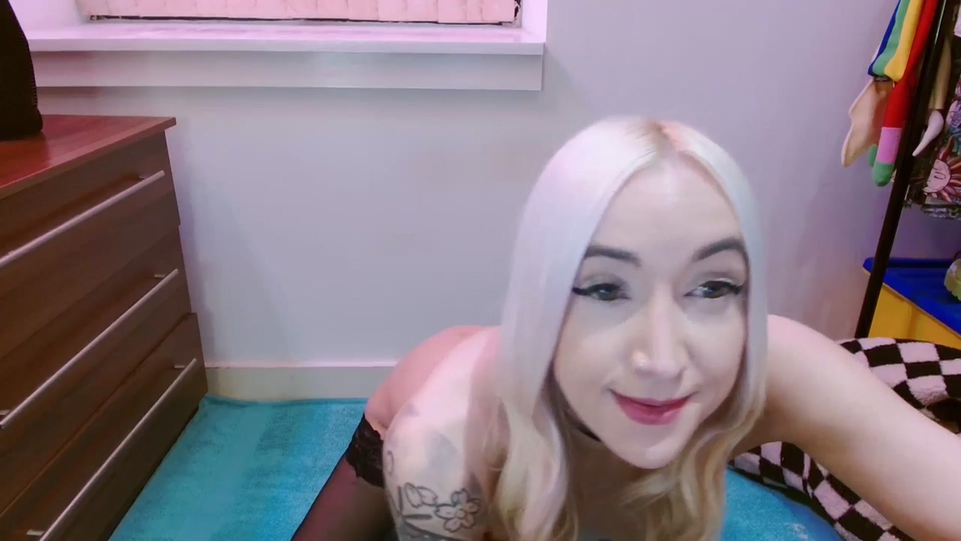 Gallery image thumbnail from Pixie_Snow's myfreecams stream on, 01/28/2024, 15:14 image 15 of 20