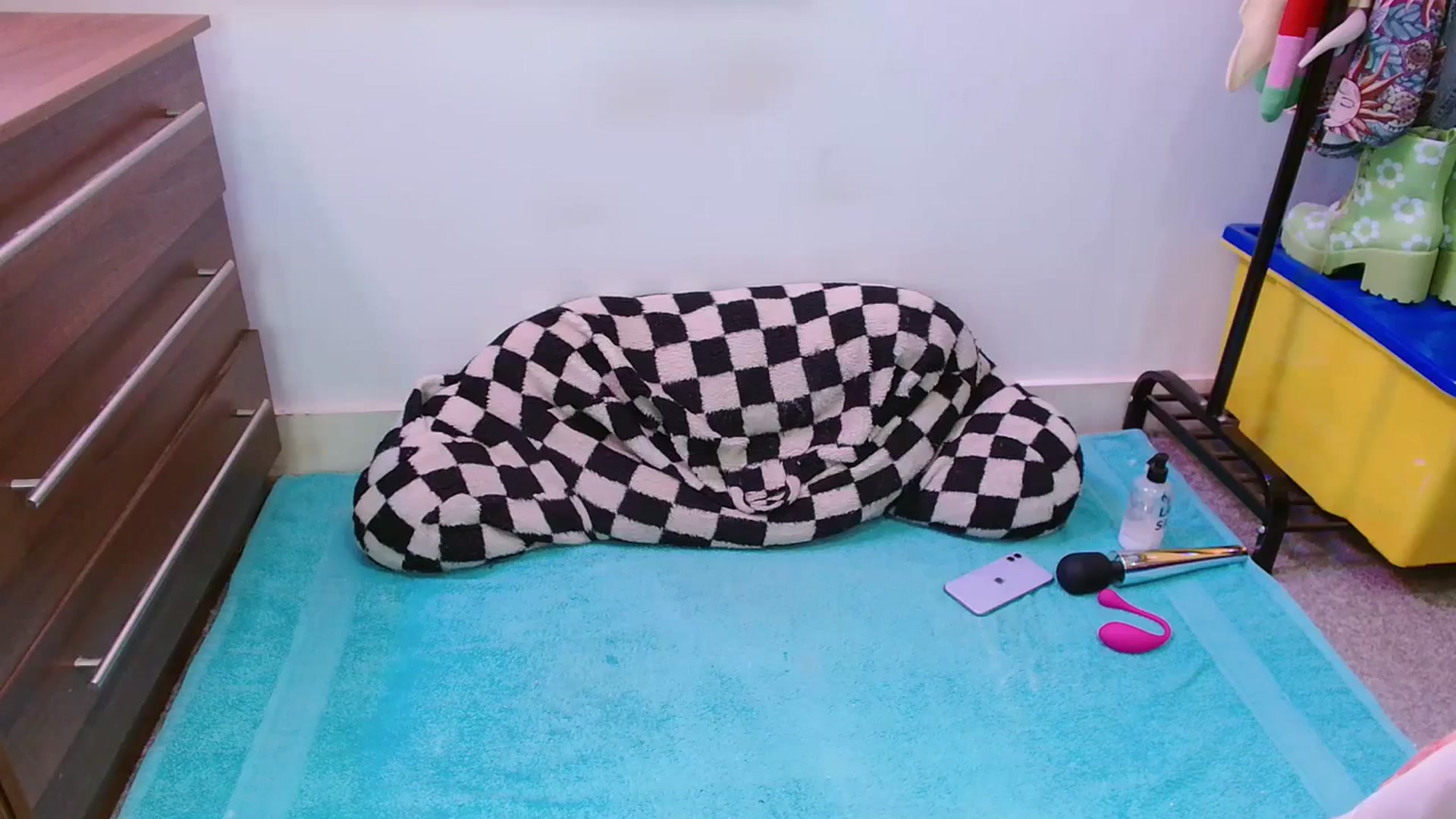 Gallery image thumbnail from Pixie_Snow's myfreecams stream on, 03/02/2024, 14:55 image 18 of 20