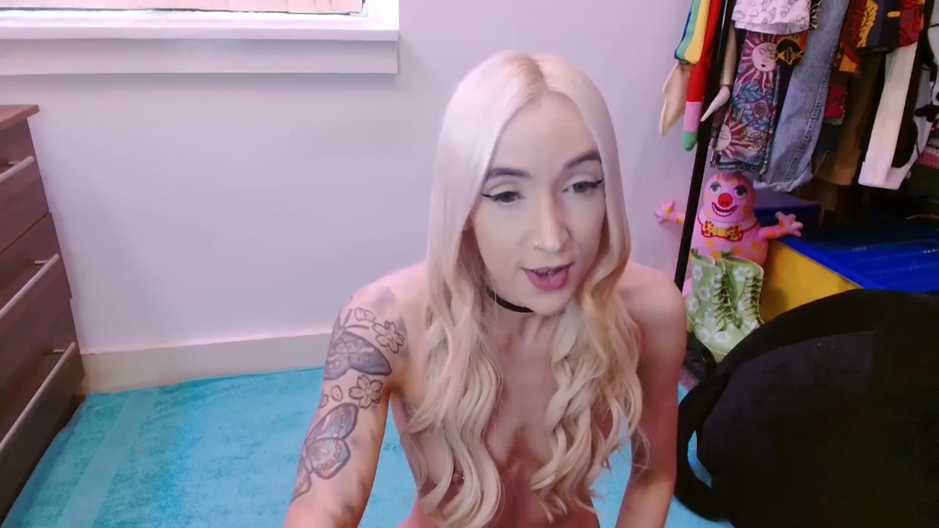 Gallery image thumbnail from Pixie_Snow's myfreecams stream on, 04/20/2024, 13:55 image 9 of 20
