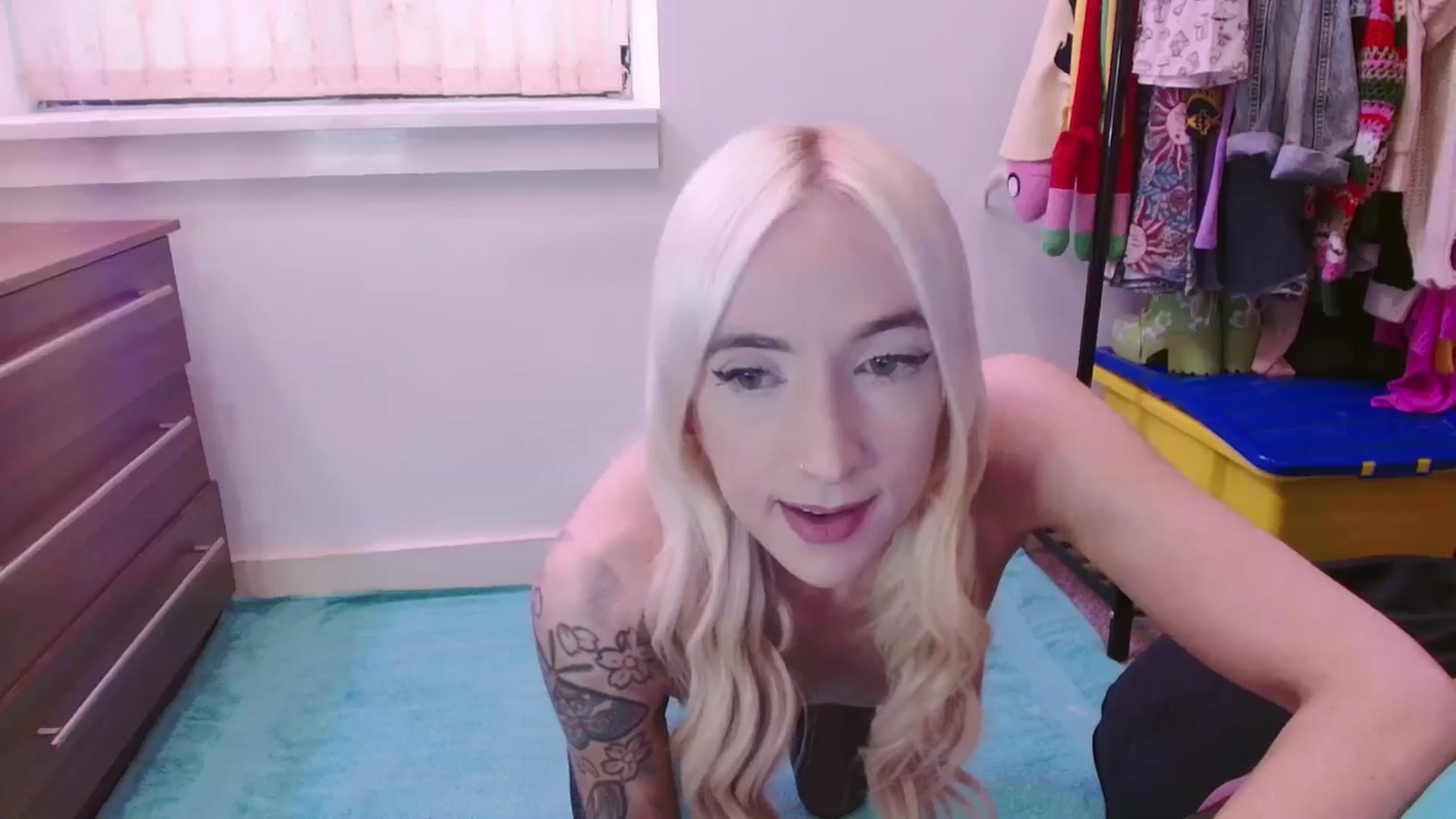 Gallery image thumbnail from Pixie_Snow's myfreecams stream on, 08/22/2024, 09:53 image 19 of 20