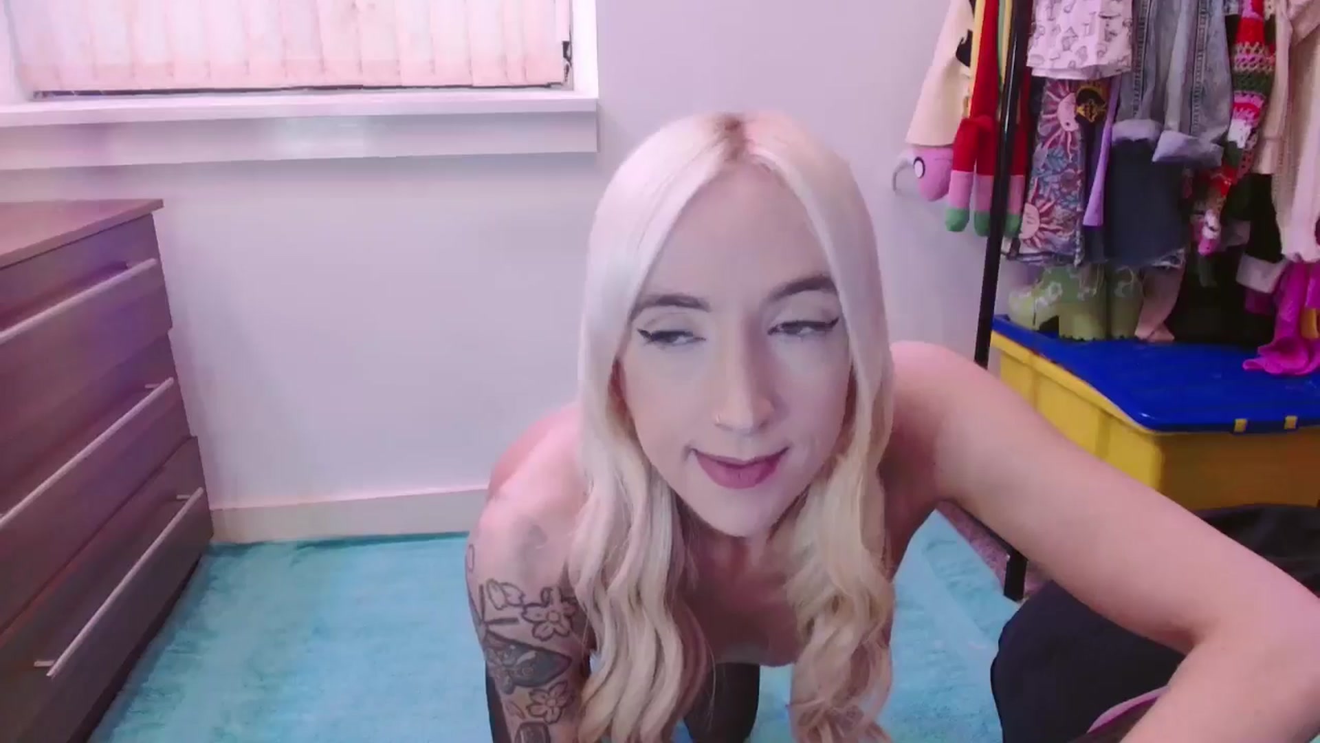 Gallery image thumbnail from Pixie_Snow's myfreecams stream on, 08/22/2024, 09:53 image 20 of 20