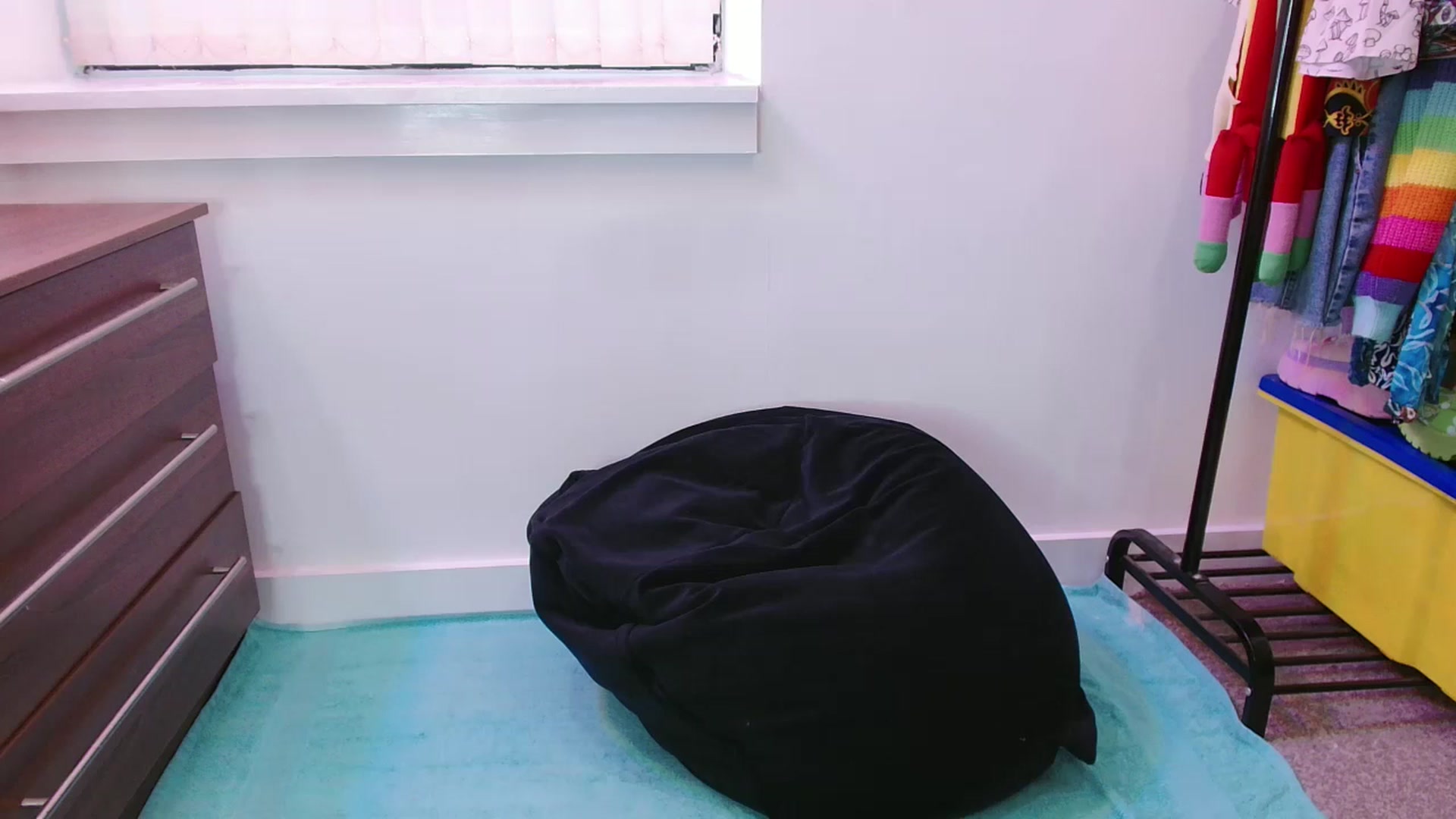 Gallery image thumbnail from Pixie_Snow's myfreecams stream on, 03/21/2025, 16:11 image 20 of 20