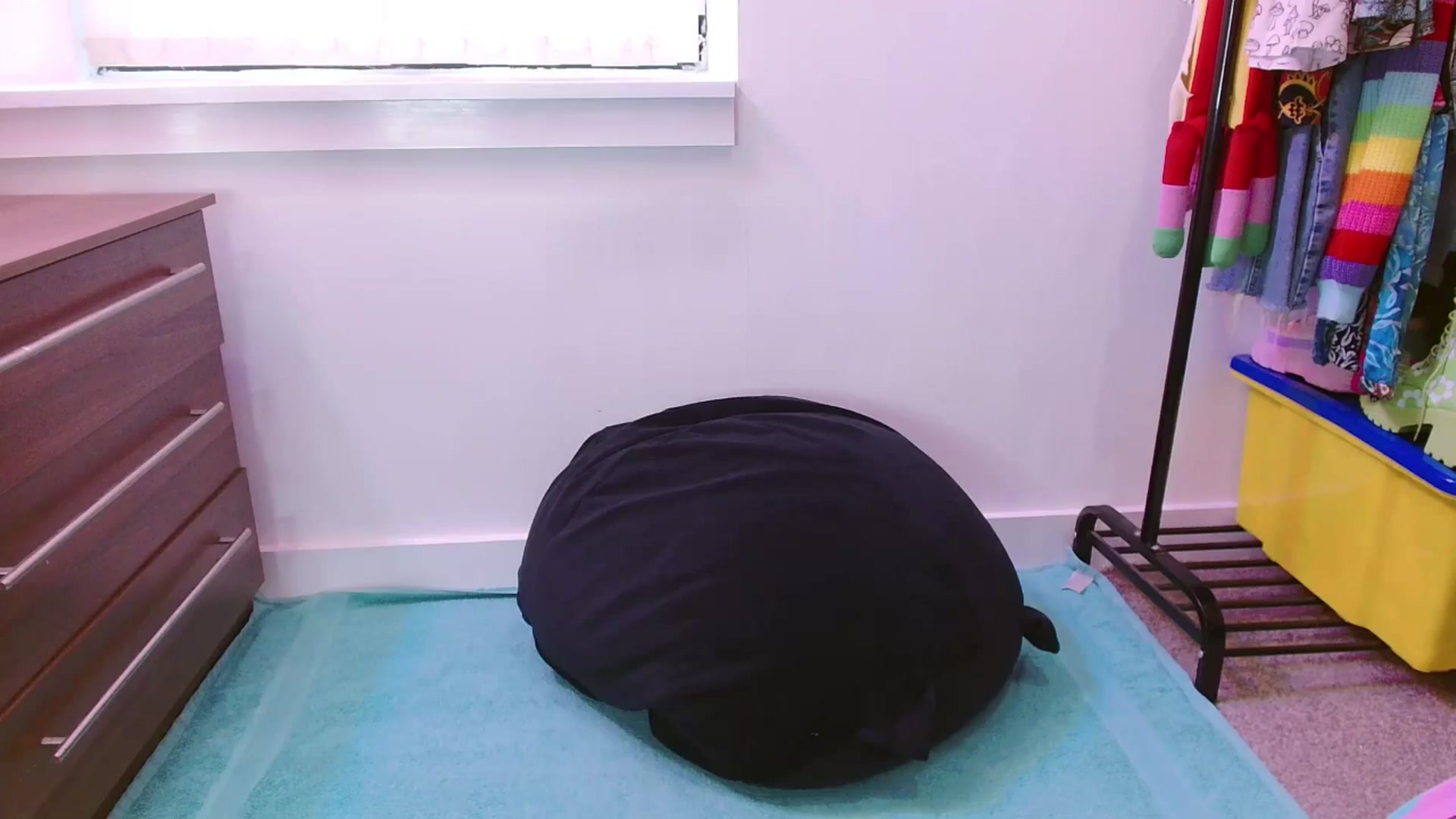 Gallery image thumbnail from Pixie_Snow's myfreecams stream on, 04/04/2025, 14:34 image 5 of 20