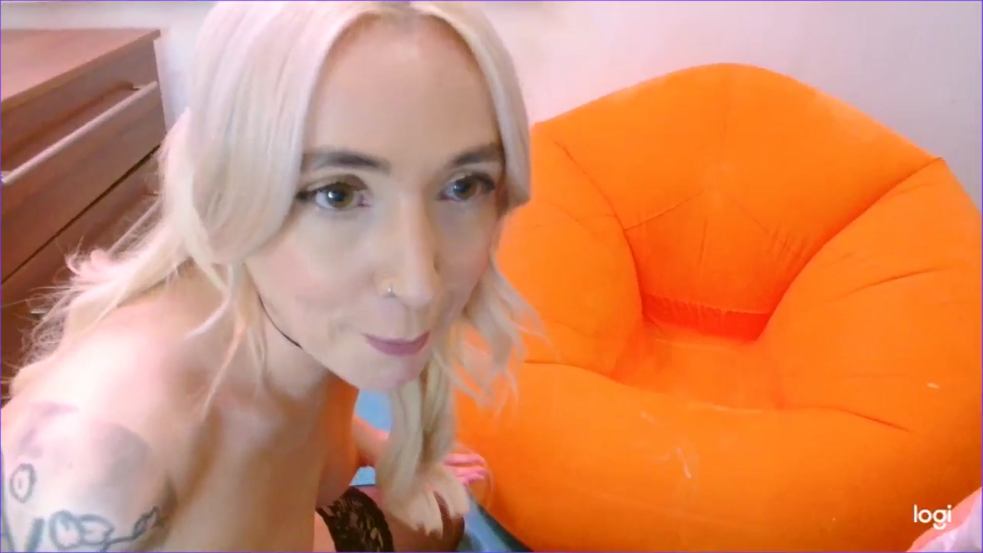 Gallery image thumbnail from Pixie_Snow's myfreecams stream on, 01/04/2026, 15:46 image 17 of 20