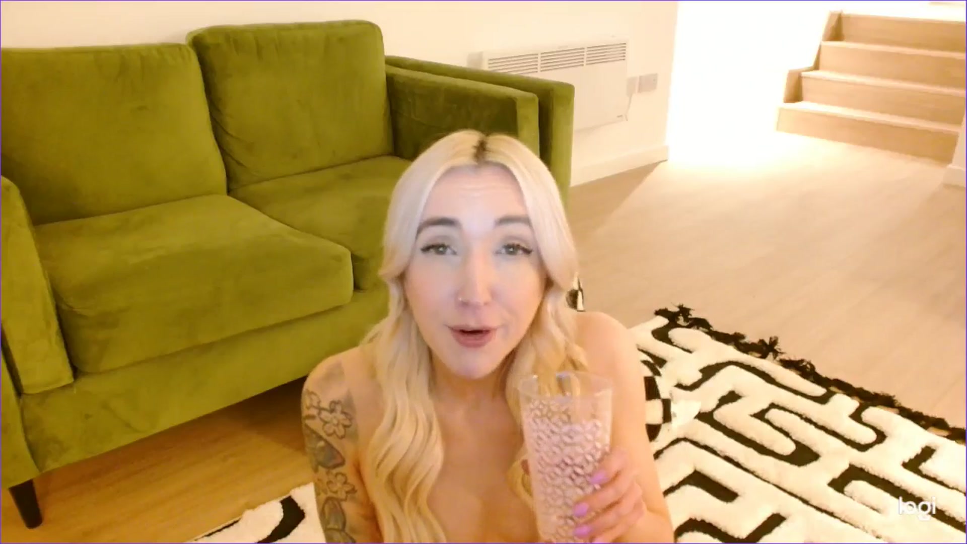 Gallery image thumbnail from Pixie_Snow's myfreecams stream on, 01/17/2026, 17:51 image 19 of 20