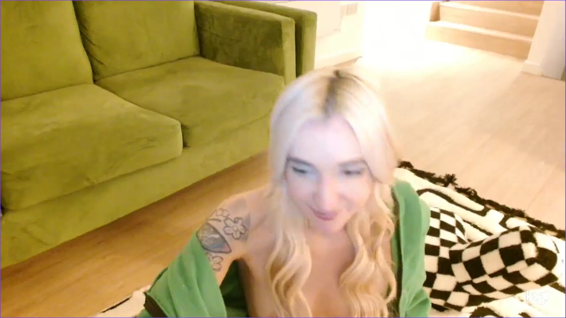 Gallery image thumbnail from Pixie_Snow's myfreecams stream on, 01/17/2026, 19:43 image 14 of 20