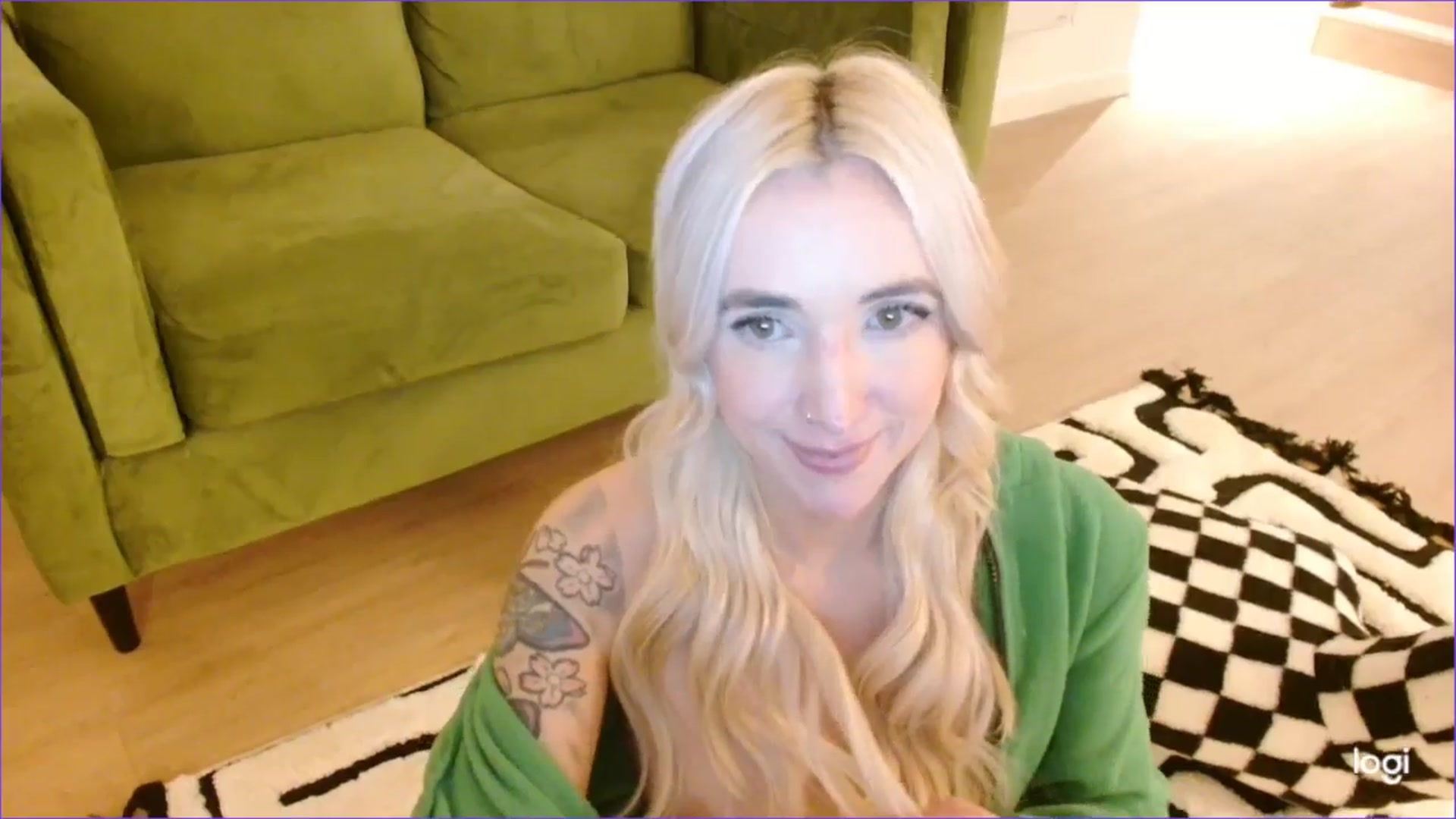 Gallery image thumbnail from Pixie_Snow's myfreecams stream on, 01/17/2026, 19:43 image 13 of 20