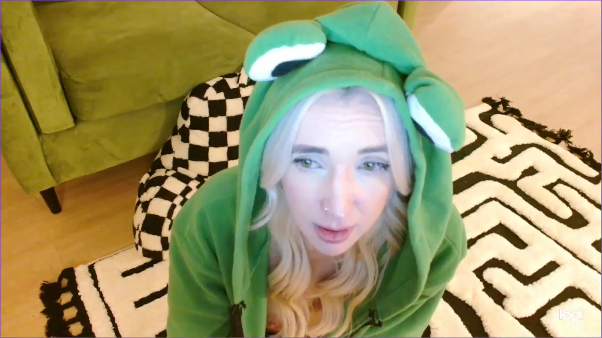 Gallery image thumbnail from Pixie_Snow's myfreecams stream on, 01/17/2026, 19:43 image 11 of 20