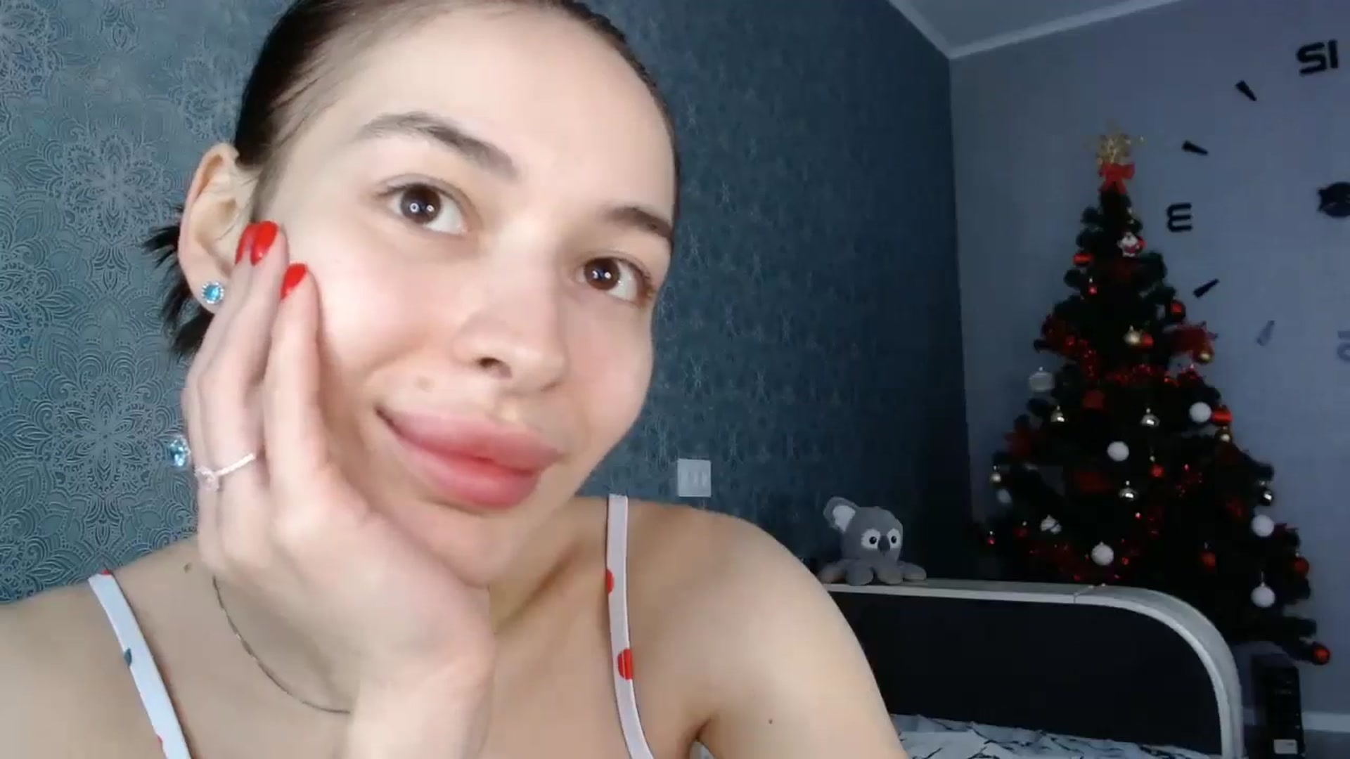 Gallery image thumbnail from Pixie_Vixen's myfreecams stream on, 12/19/2025, 09:00 image 17 of 20