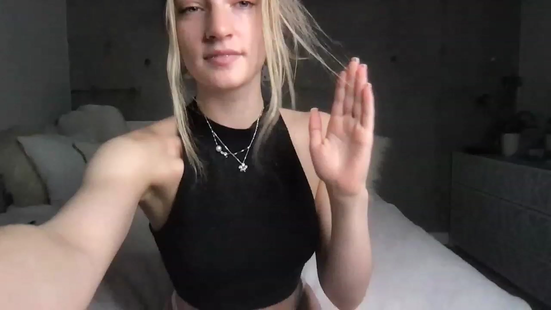 Gallery image thumbnail from Pixienicky's myfreecams stream on, 12/12/2022, 01:35 image 9 of 20