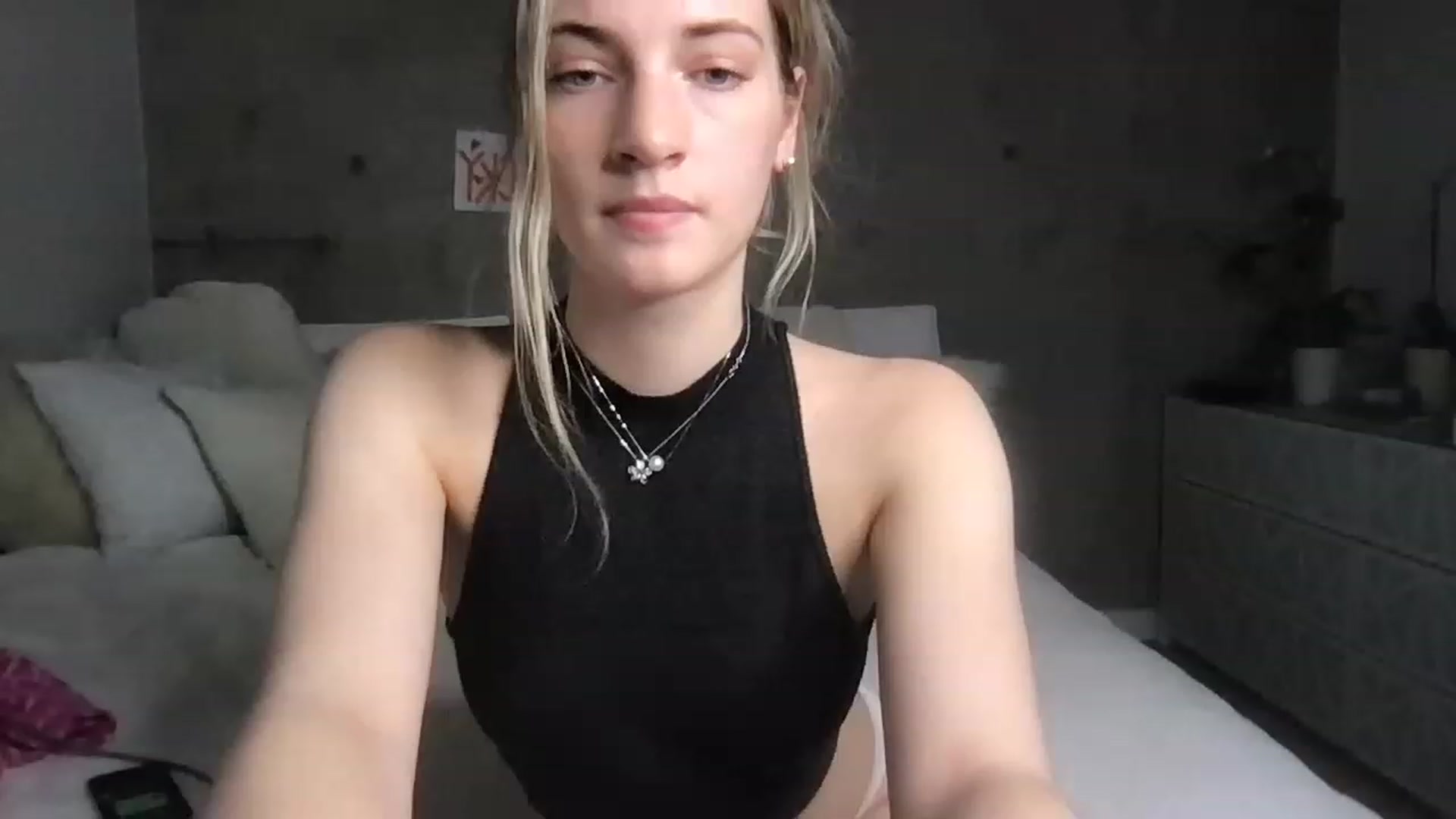 Gallery image thumbnail from Pixienicky's myfreecams stream on, 12/12/2022, 02:17 image 20 of 20