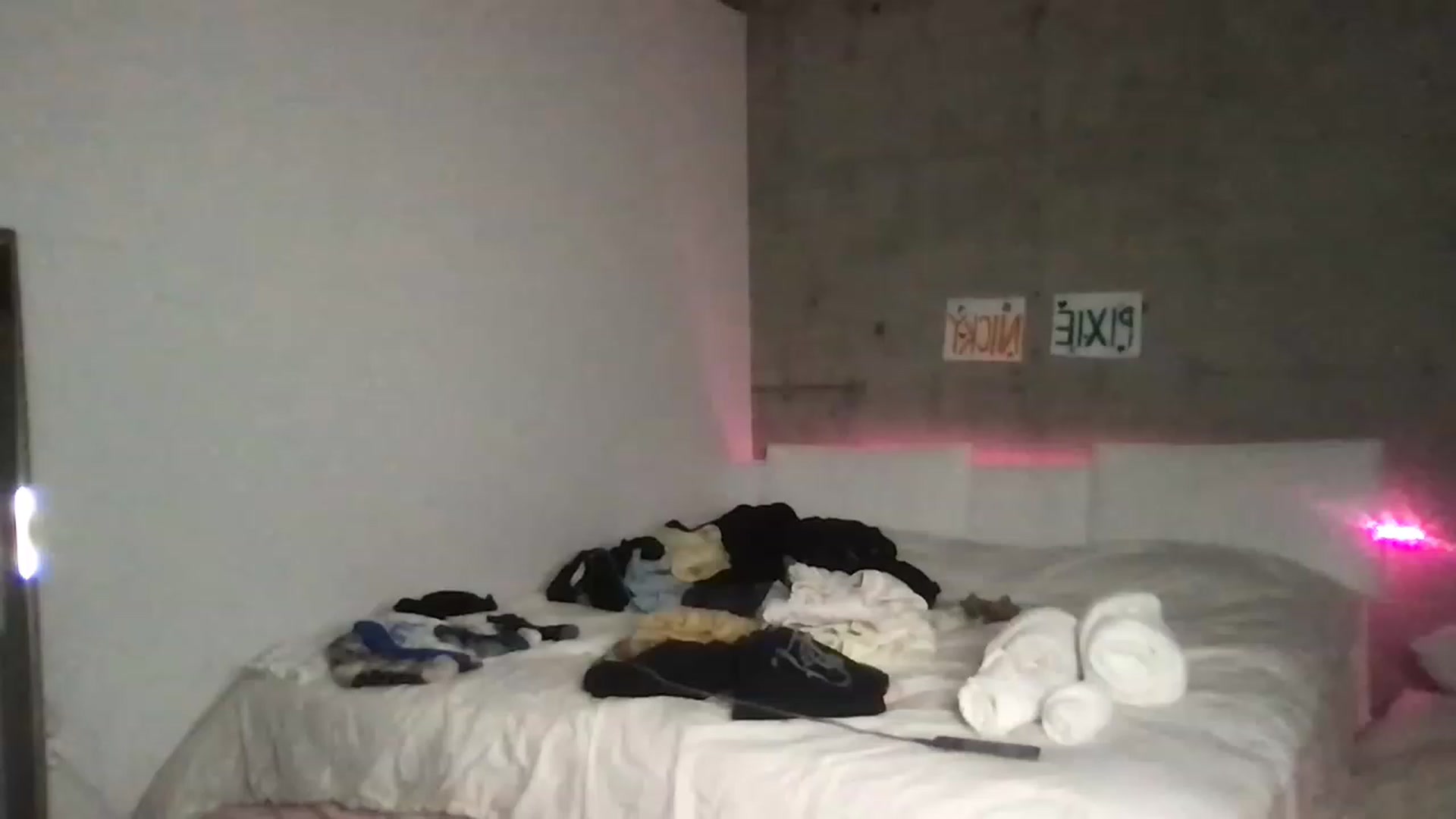 Gallery image thumbnail from Pixienicky's myfreecams stream on, 12/15/2022, 03:28 image 5 of 20