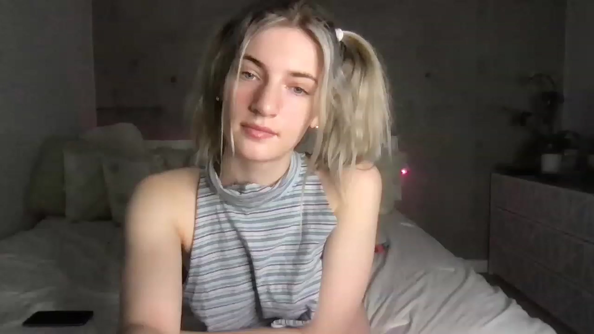 Gallery image thumbnail from Pixienicky's myfreecams stream on, 12/23/2022, 05:31 image 4 of 20