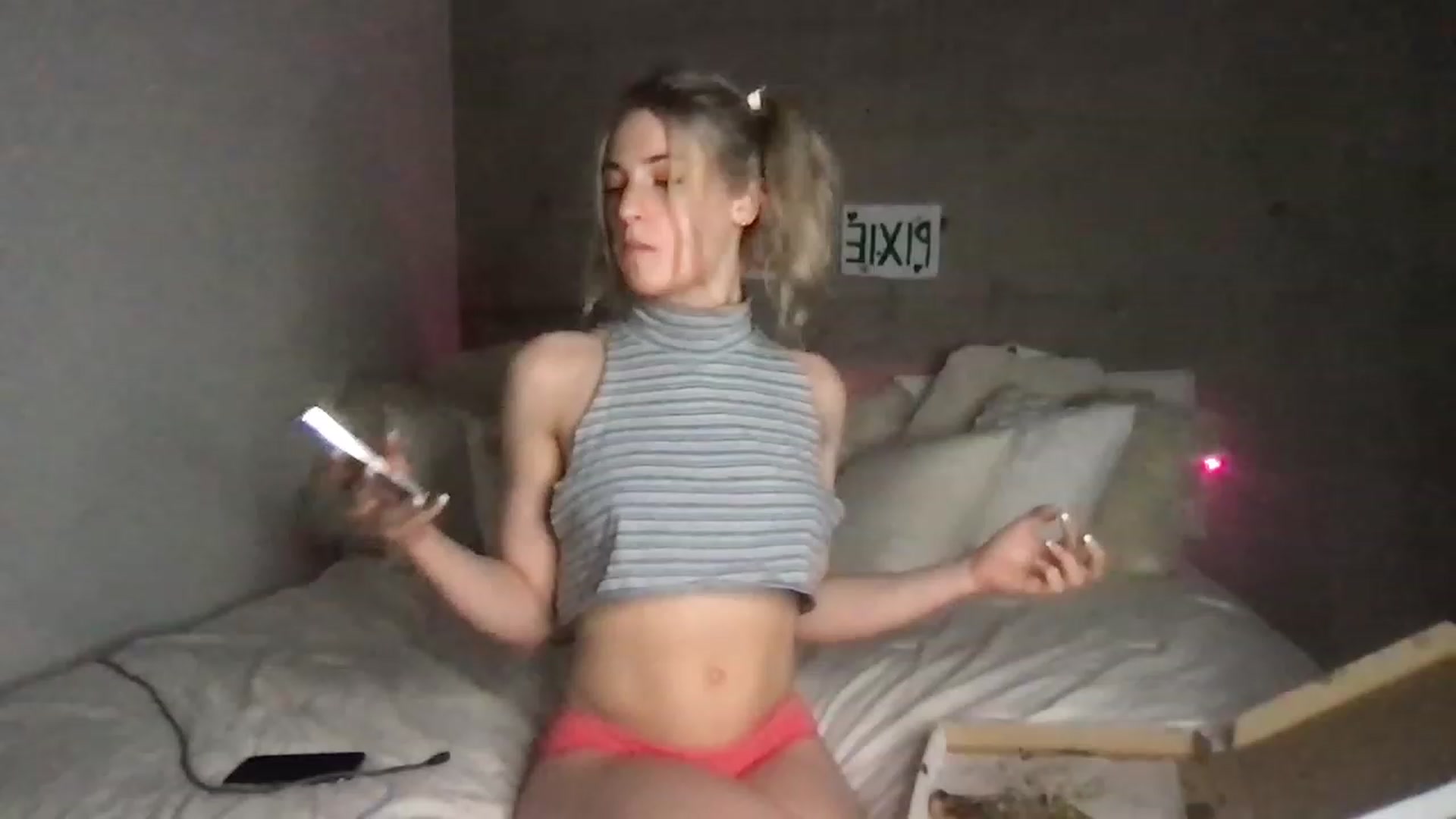 Gallery image thumbnail from Pixienicky's myfreecams stream on, 12/23/2022, 08:57 image 1 of 20