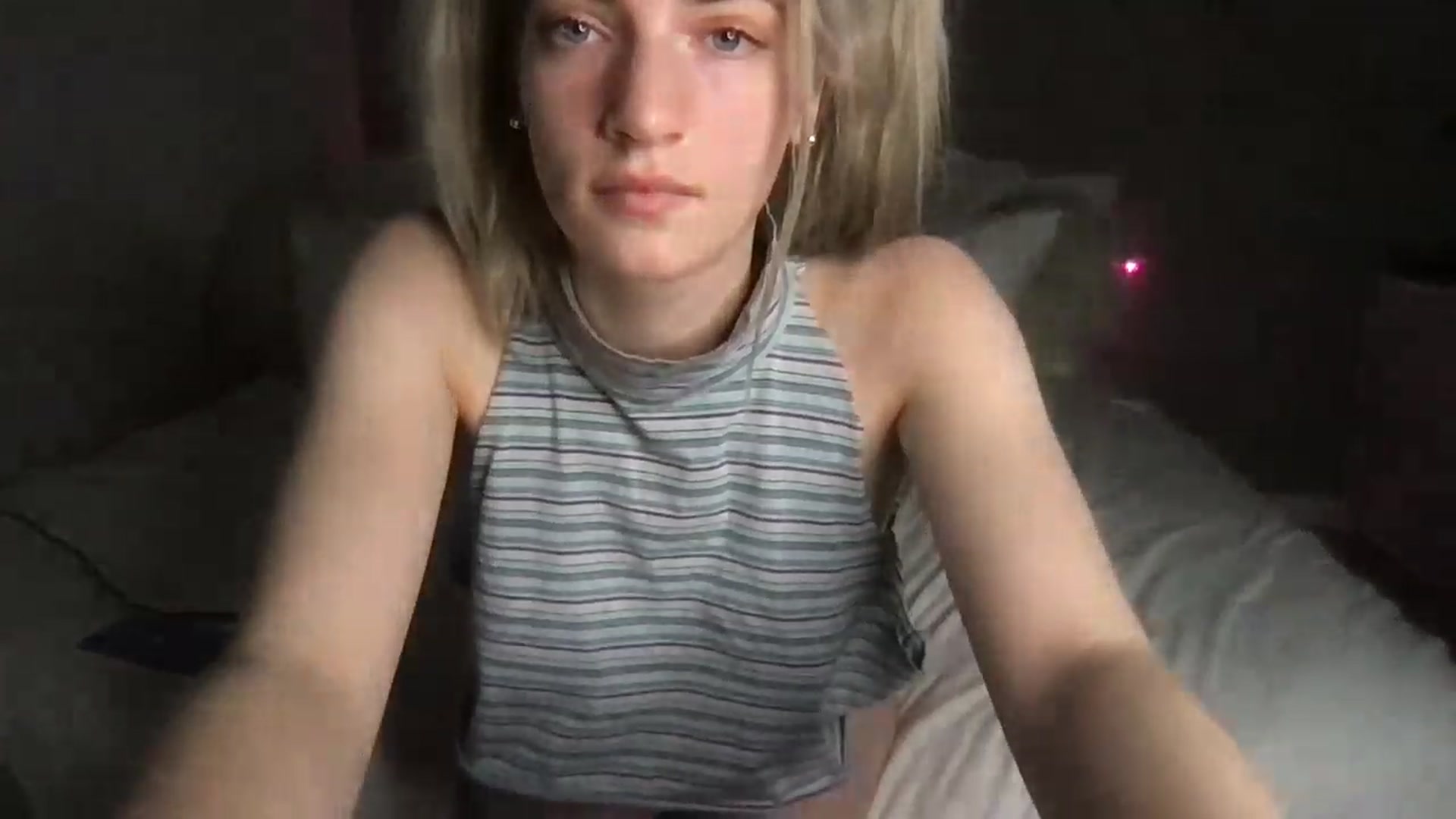 Gallery image thumbnail from Pixienicky's myfreecams stream on, 12/23/2022, 08:57 image 14 of 20