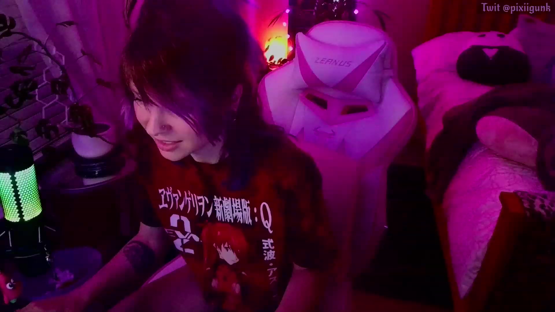 Gallery image thumbnail from Pixiigunk's myfreecams stream on, 03/24/2023, 09:31 image 13 of 20
