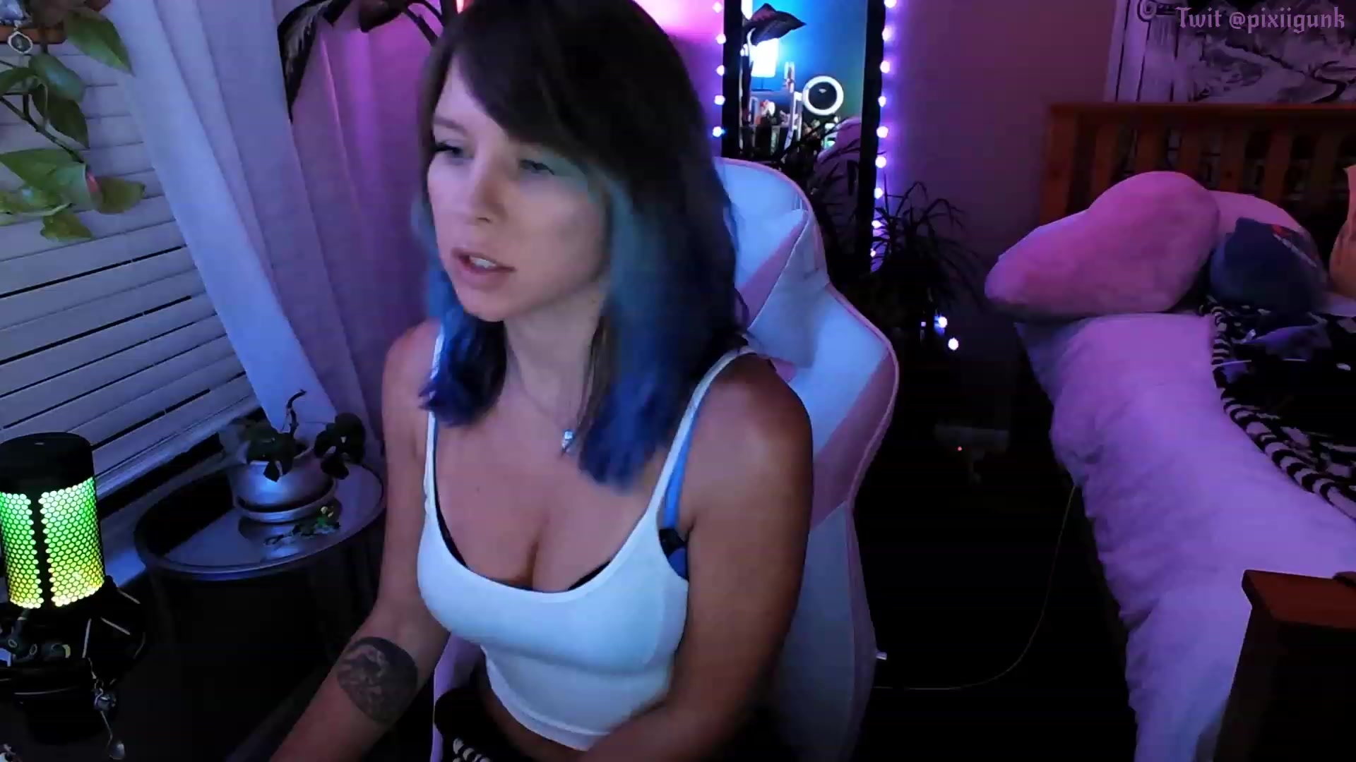 Gallery image thumbnail from Pixiigunk's myfreecams stream on, 07/04/2023, 09:49 image 5 of 20