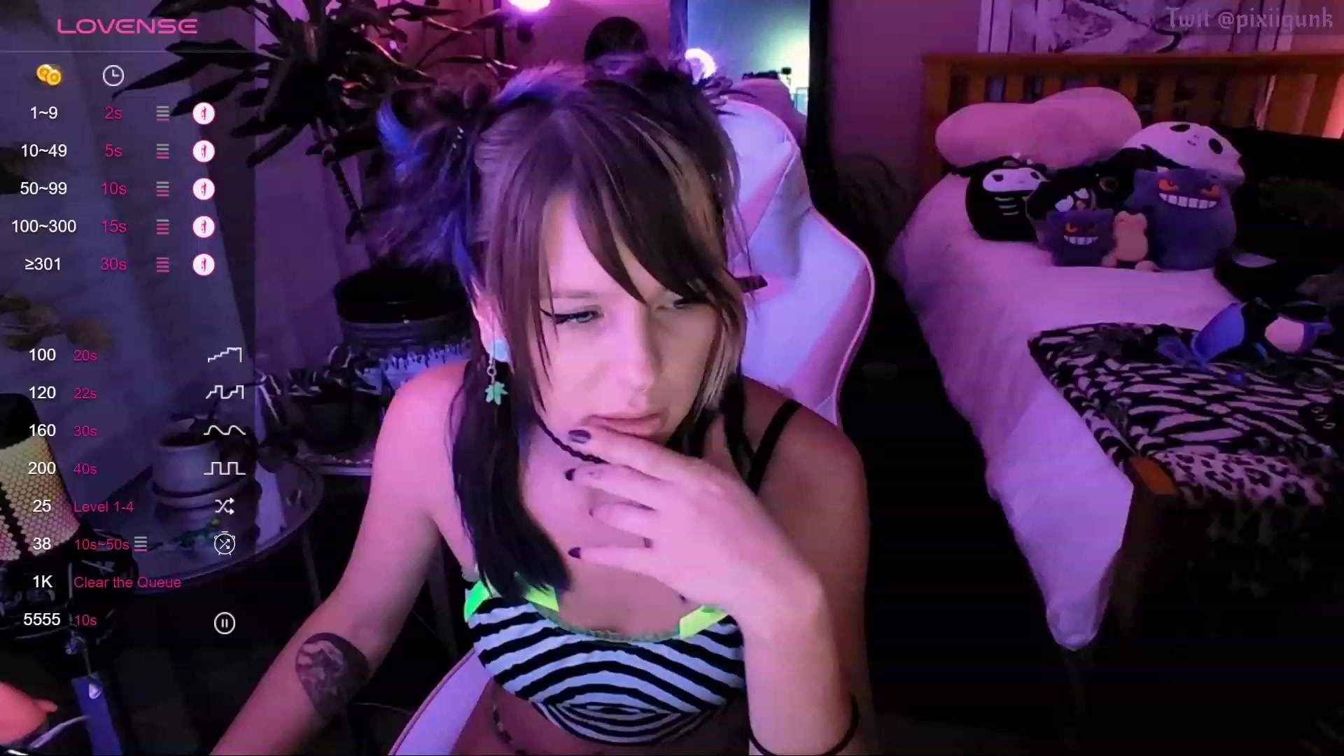 Gallery image thumbnail from Pixiigunk's myfreecams stream on, 10/13/2023, 08:42 image 10 of 20